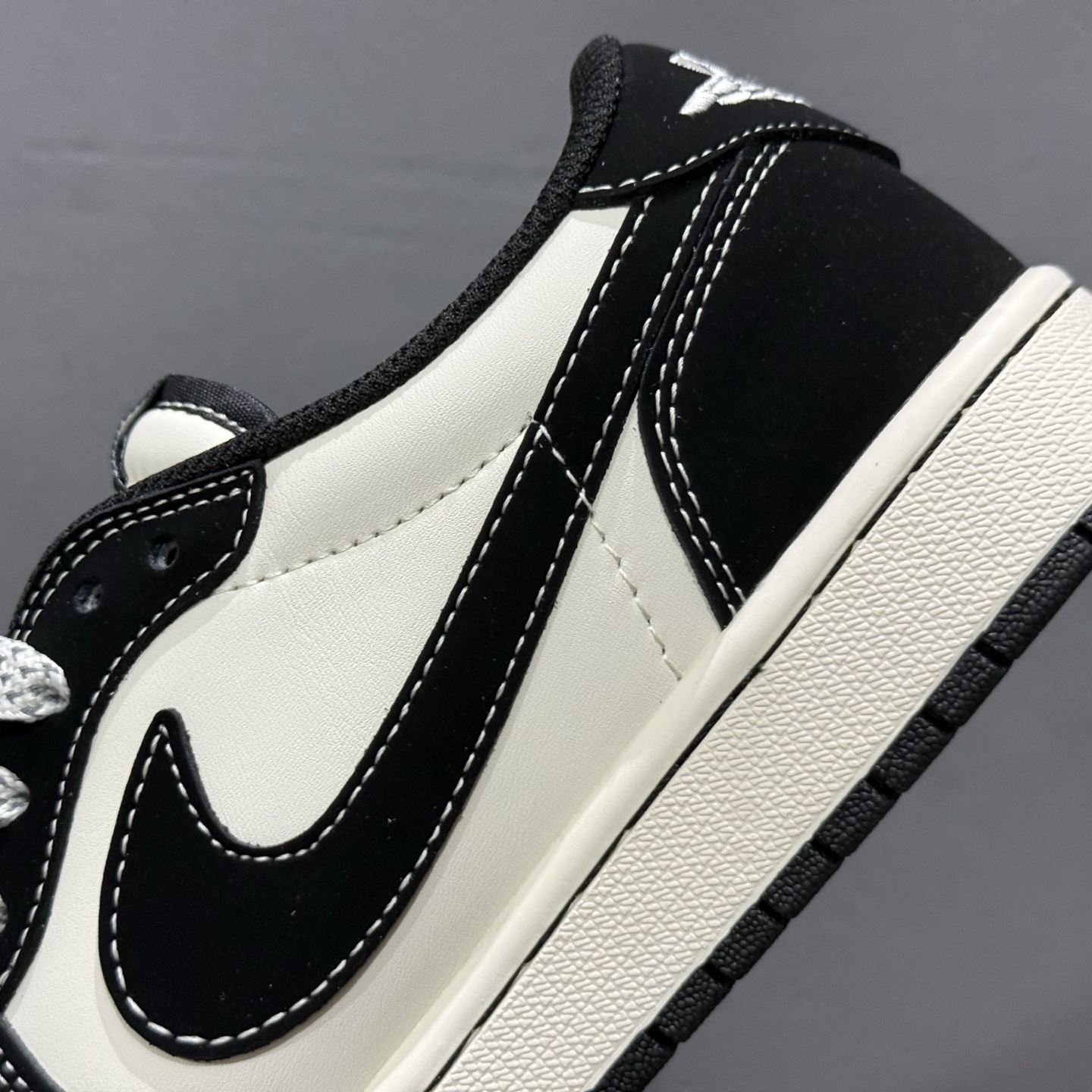 280 XC版Travis Scott x Fragment Design x Air Jordan 1 Low OG SP AJ1 乔1 小米联名 黑YU7 低帮文化休闲板鞋 XX3168-189