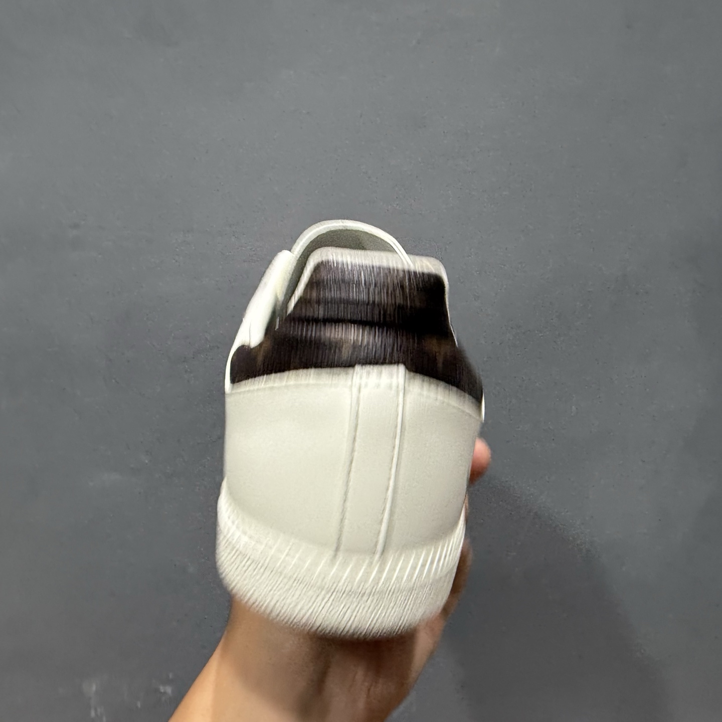 220 Adidas 德运一代系列-lv联名 夏季时尚短裤百搭低帮休闲运动板鞋 白棕 GJ75803-Chinese UA Cheap High Quatity Brand Clothes Bags handbags Sneakers wholesale wholesaler seller from China Factory suppliers Fashion Clothing Shoes best Quality Beautiful Price 220 Adidas 德运一代系列-lv联名 夏季时尚短裤百搭低帮休闲运动板鞋 白棕 GJ75803