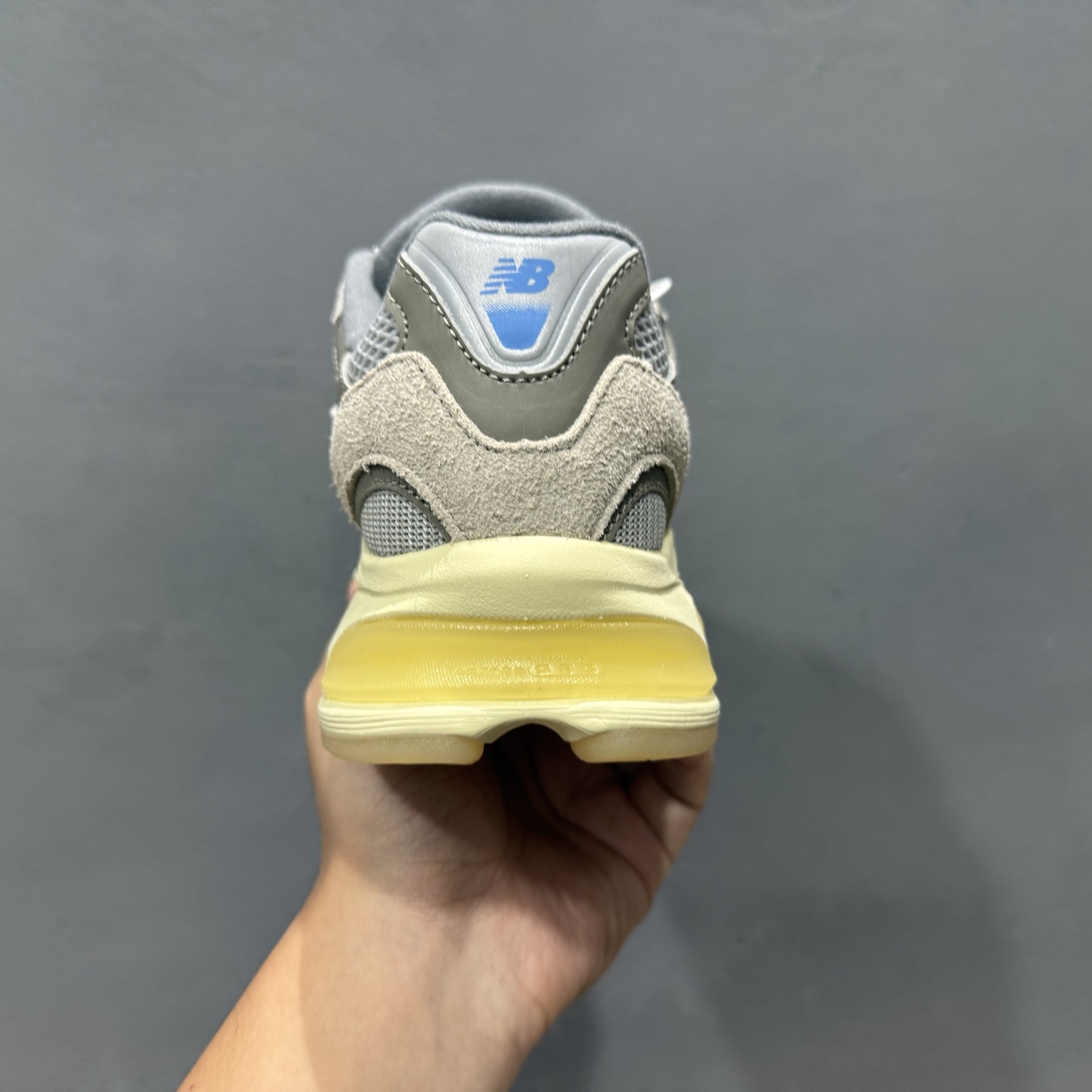 P240 New Balance 新百伦 复古休闲慢跑鞋 U2010GD