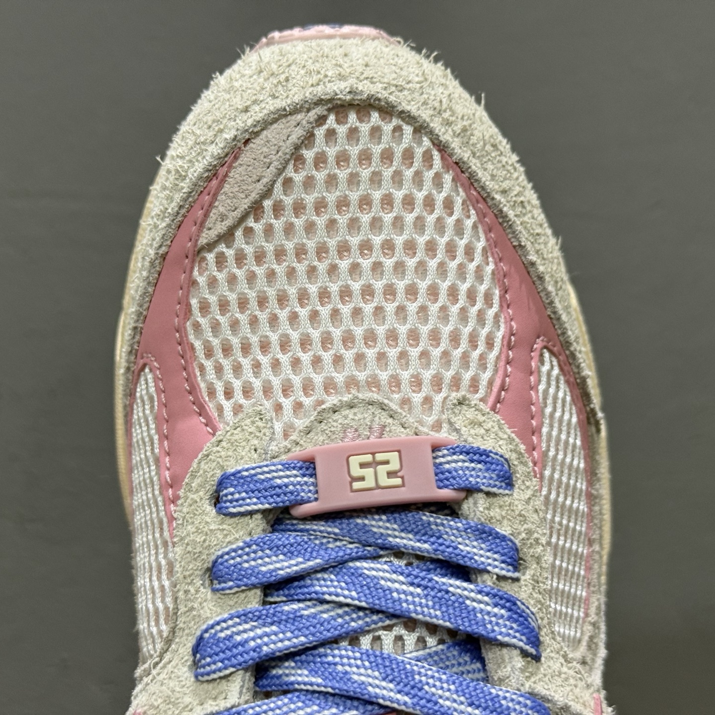 ￥230 New Balance 2002系列 复古休闲跑步鞋 M2002RHE