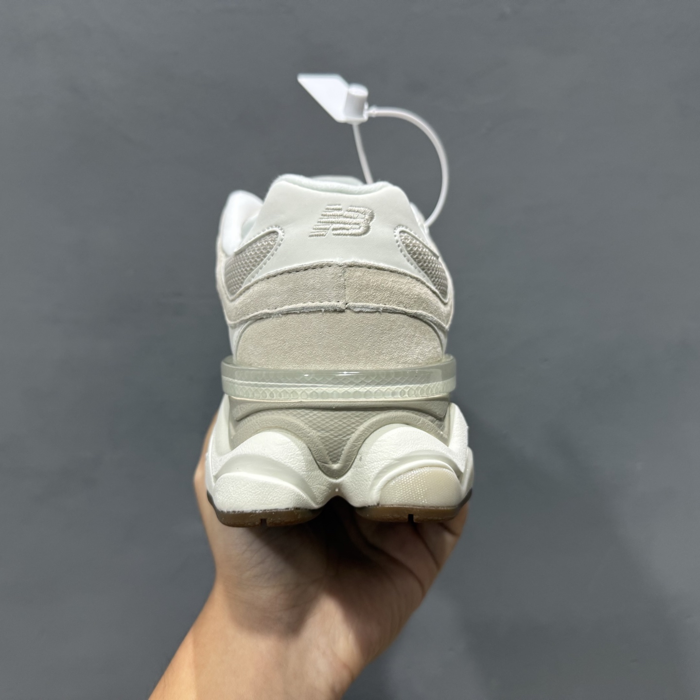 ￥240 纯原 New Balance NB9060 联名款 复古休闲运动慢跑鞋 U9060ASP