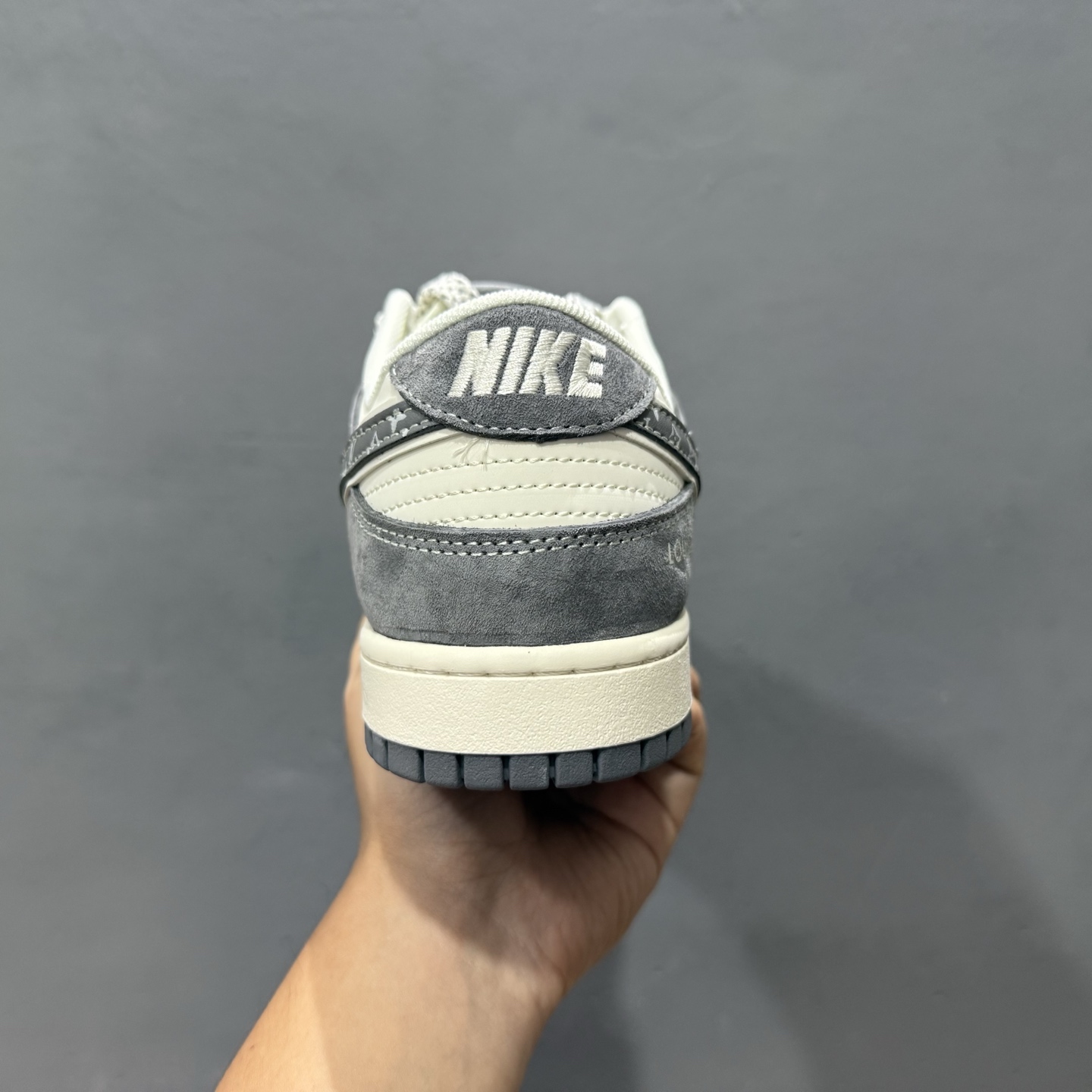 280 Nike SB Dunk Low LV联名 三勾夜 光灰底满天星 周年高端定制 低帮休闲板鞋 YX5066-361