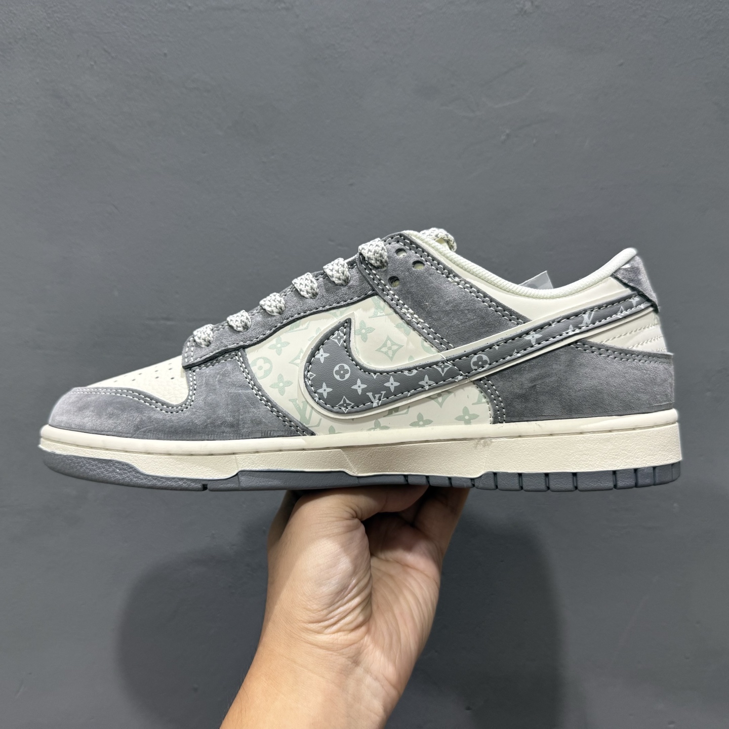 280 Nike SB Dunk Low LV联名 三勾夜 光灰底满天星 周年高端定制 低帮休闲板鞋 YX5066-361
