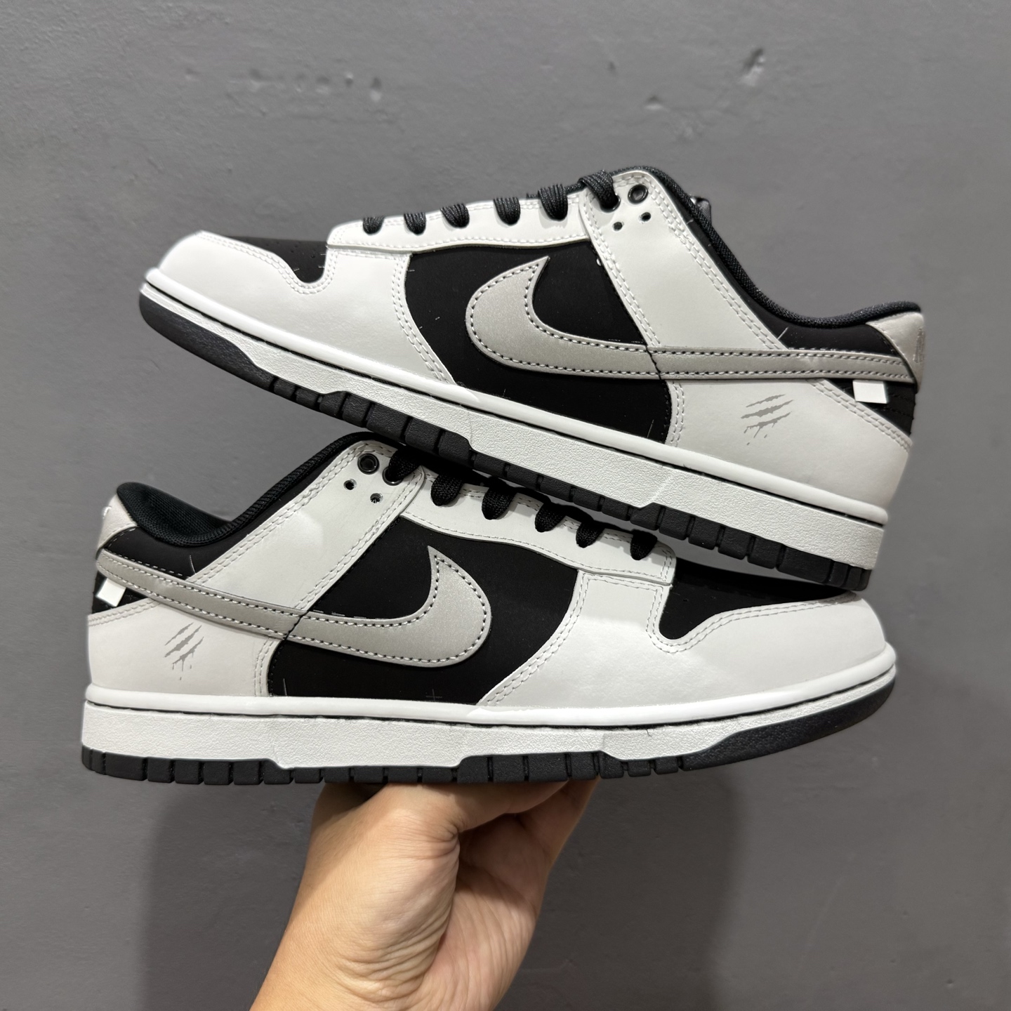 260 Nike SB Dunk Low 拓荒骑士 周年高端定制 低帮休闲板鞋 WB0414-002