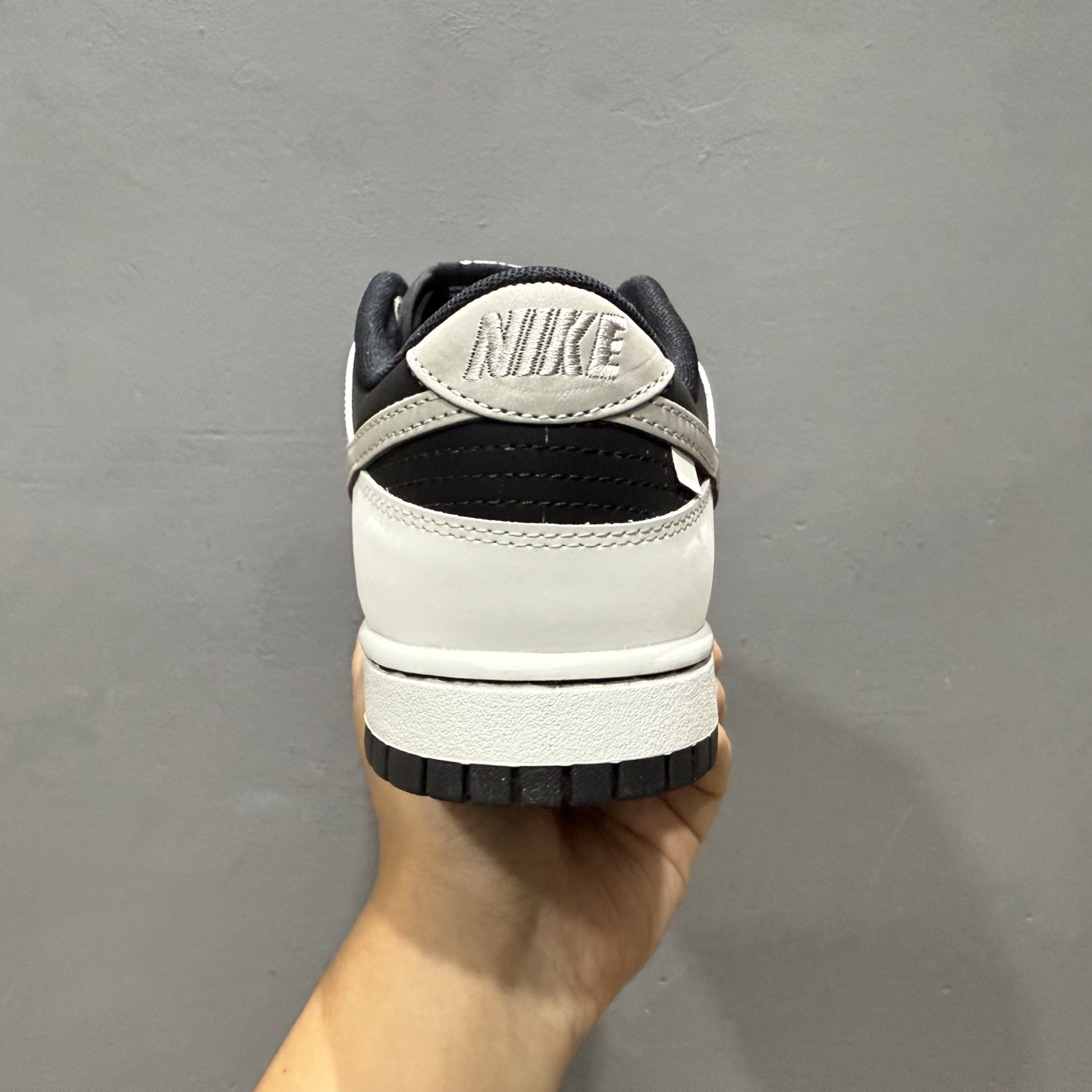 260 Nike SB Dunk Low 拓荒骑士 周年高端定制 低帮休闲板鞋 WB0414-002