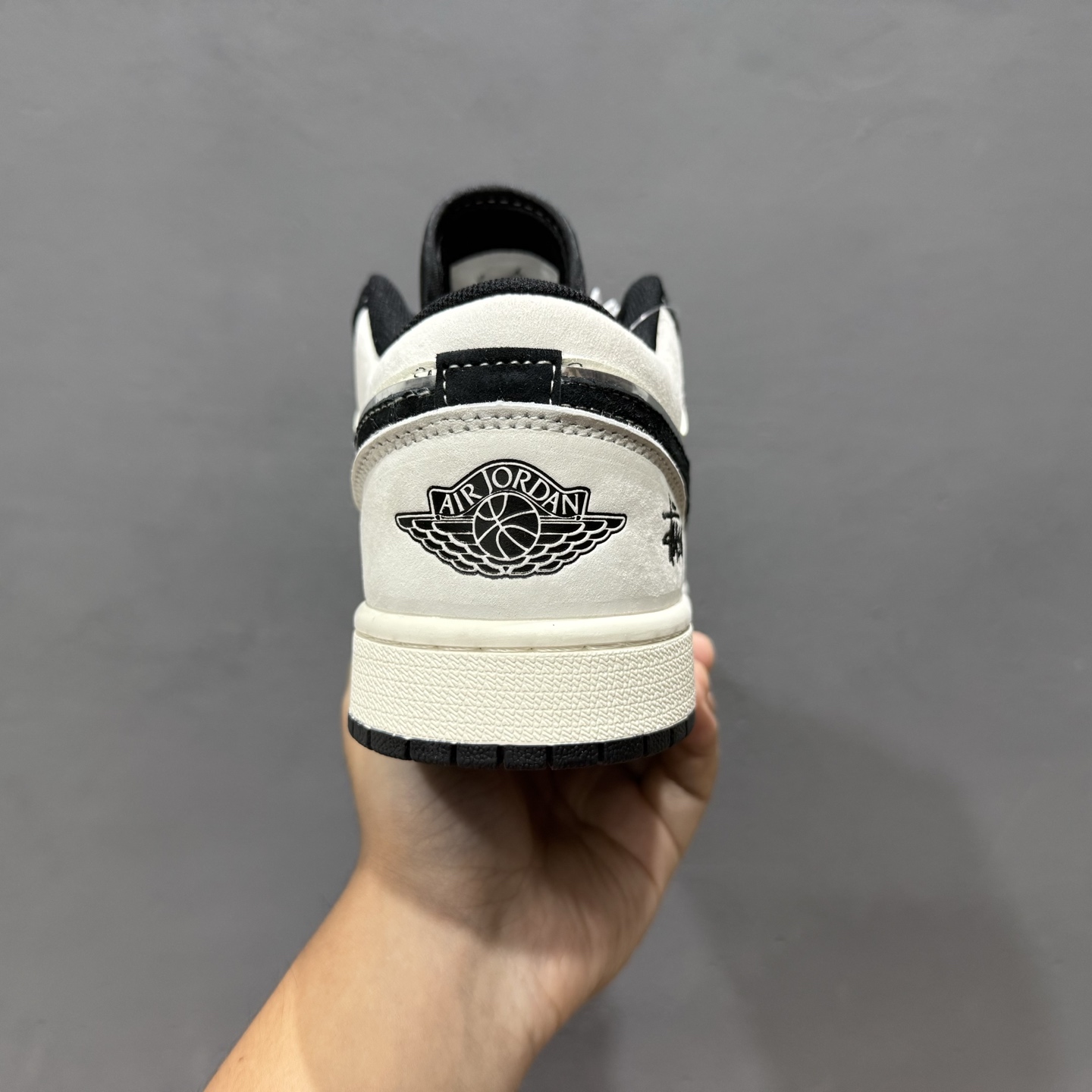 200 独家实拍Air Jordan 1 Low AJ1 乔1 斯图西联名-黑白双拼红标 高端定制 低帮复古篮球鞋 SJ9950-026