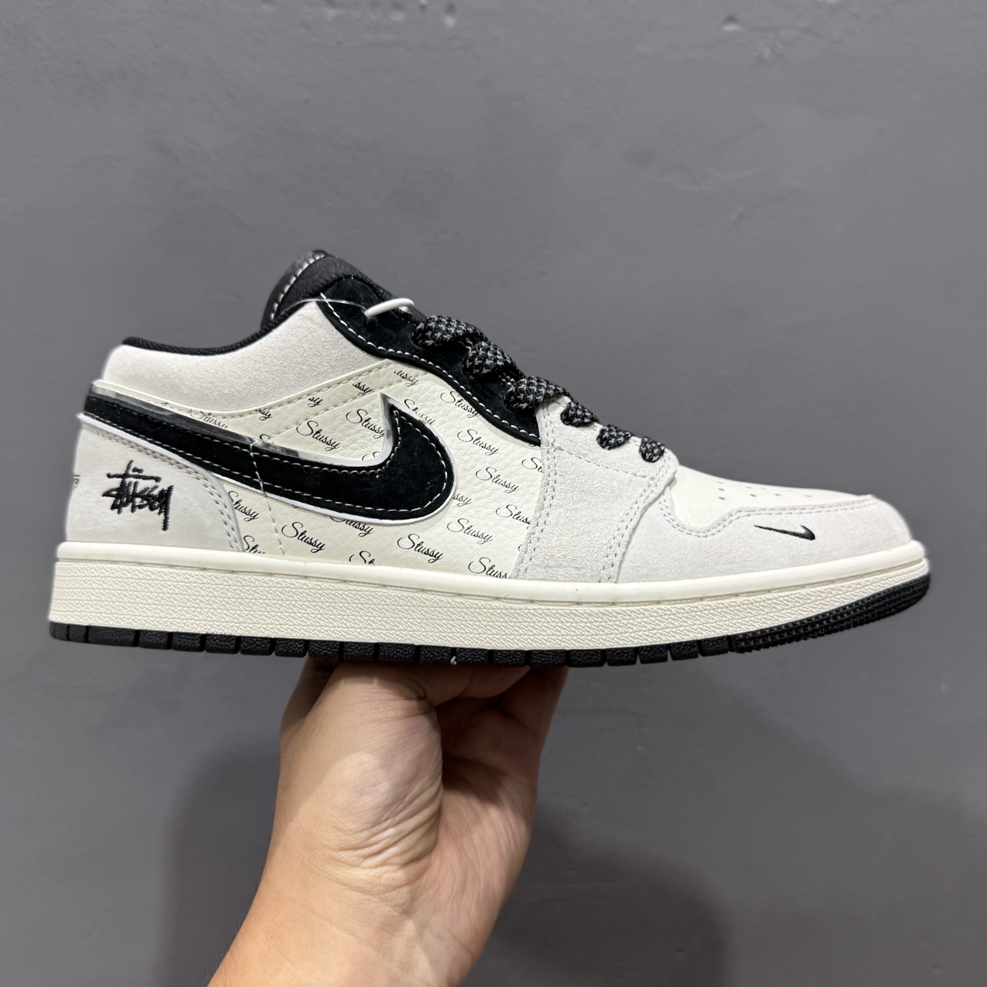 200 独家实拍Air Jordan 1 Low AJ1 乔1 斯图西联名-黑白双拼红标 高端定制 低帮复古篮球鞋 SJ9950-026
