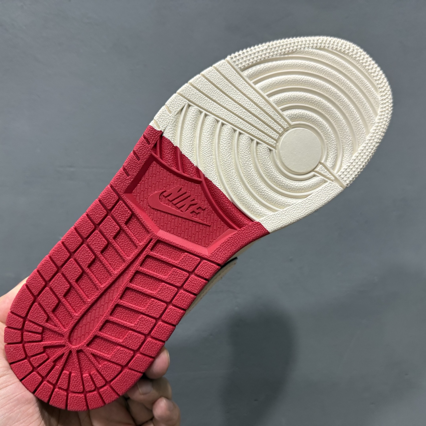 200 独家实拍Air Jordan 1 Low AJ1 乔1 斯图西联名-黑白双拼红标 高端定制 低帮复古篮球鞋 SJ9950-025-Chinese UA Cheap High Quatity Brand Clothes Bags handbags Sneakers wholesale wholesaler seller from China Factory suppliers Fashion Clothing Shoes best Quality Beautiful Price 200 独家实拍Air Jordan 1 Low AJ1 乔1 斯图西联名-黑白双拼红标 高端定制 低帮复古篮球鞋 SJ9950-025