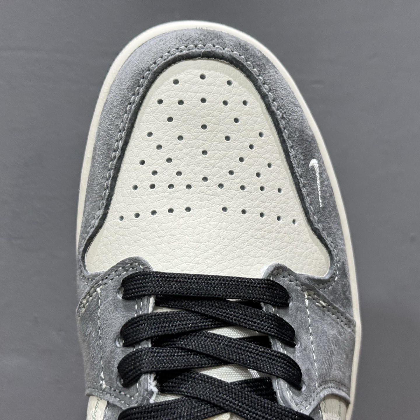 200 独家实拍Air Jordan 1 Low AJ1 乔1 斯图西联名-黑白双拼红标 高端定制 低帮复古篮球鞋 SJ9950-029