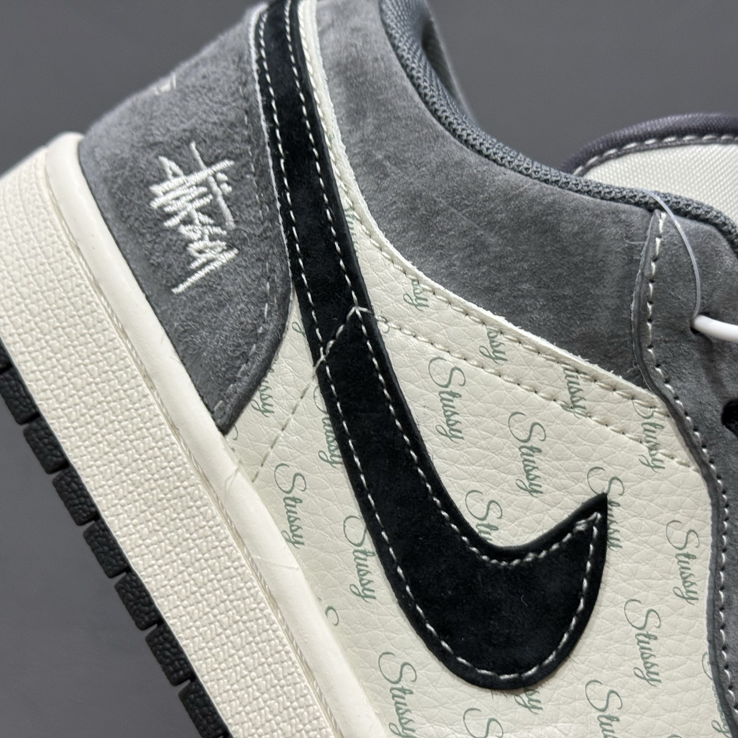 200 独家实拍Air Jordan 1 Low AJ1 乔1 斯图西联名-黑白双拼红标 高端定制 低帮复古篮球鞋 SJ9950-029