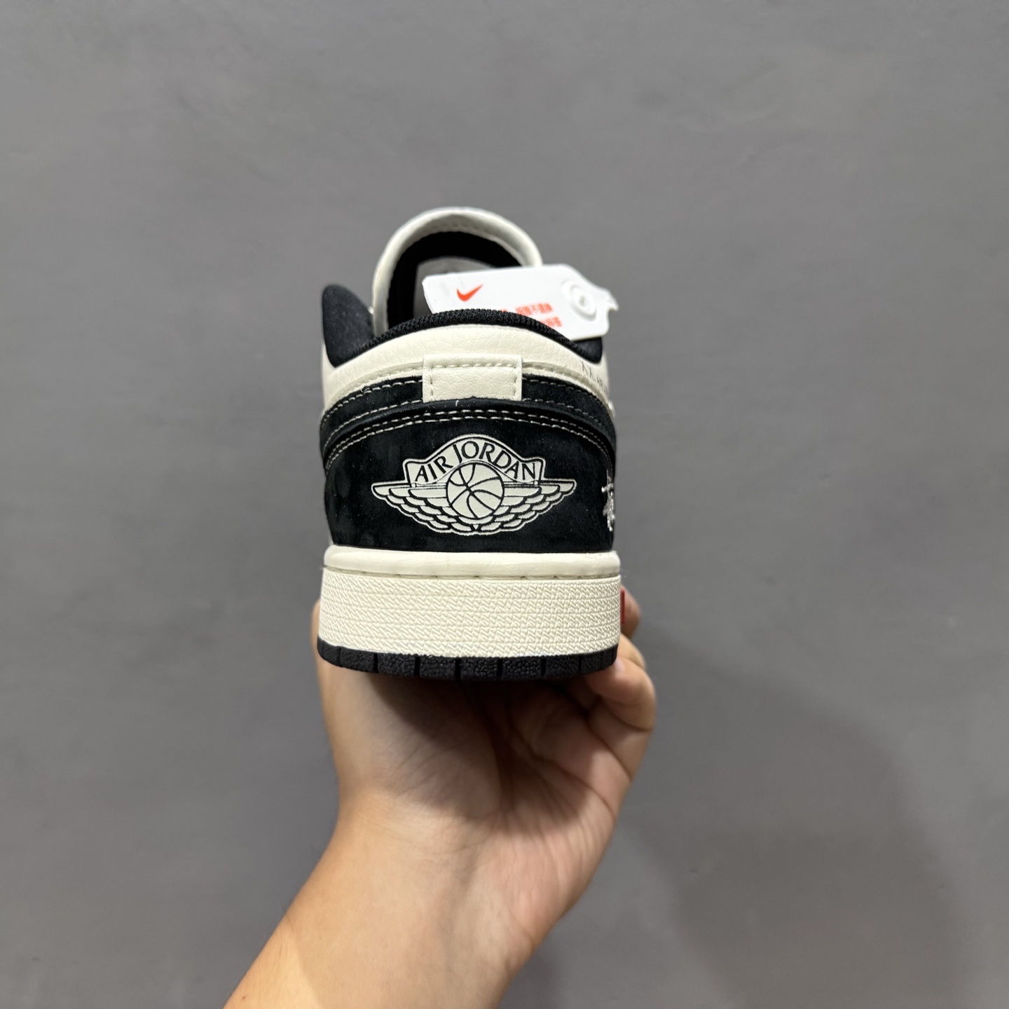 200 独家实拍Air Jordan 1 Low AJ1 乔1 斯图西联名-黑白双拼红标 高端定制 低帮复古篮球鞋 SJ9950