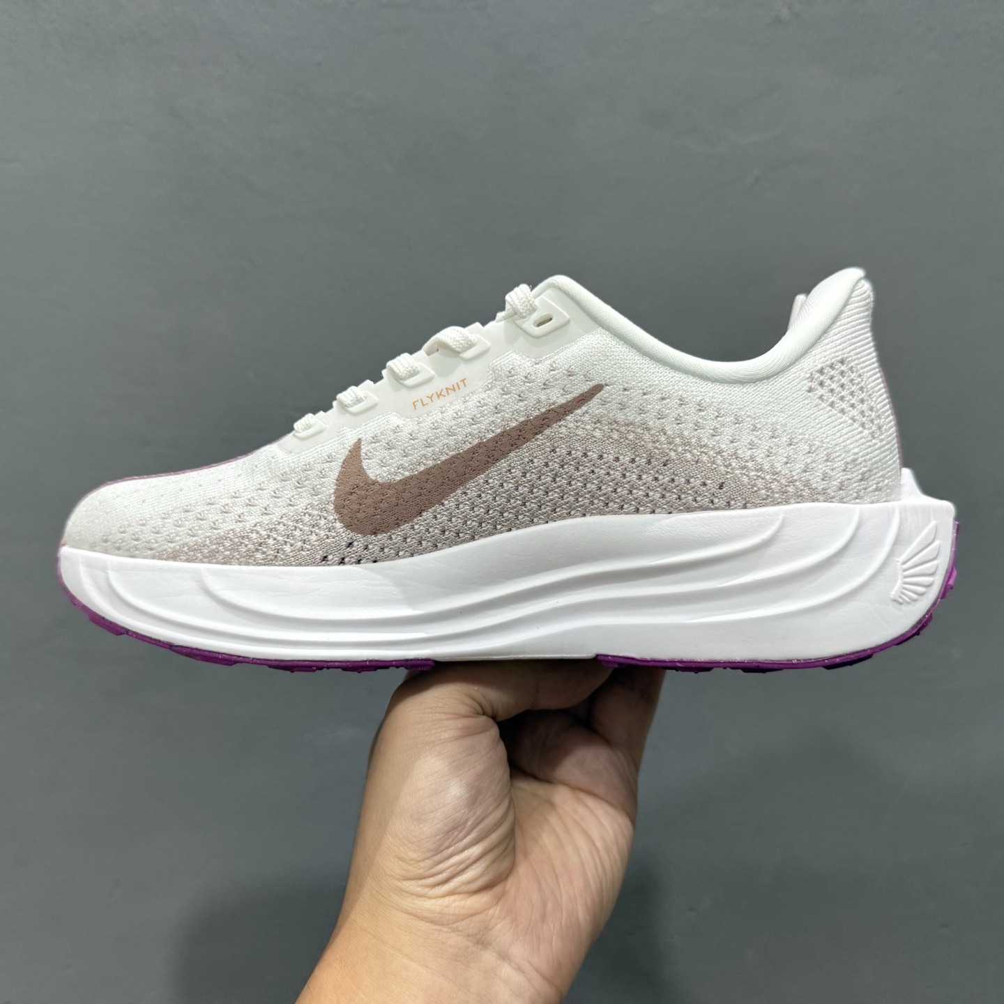 180 Nike Air Zoom Pegasus 35 飞马系列透气缓震运动跑鞋 FQ7261-108