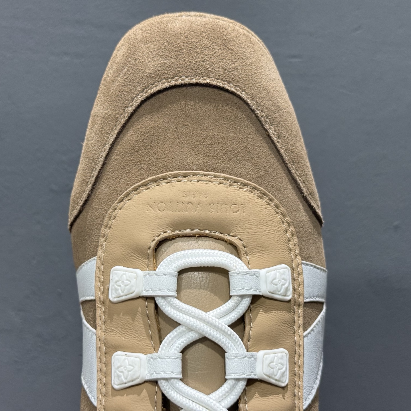 360 LOUIS VUITTON Sneakerina LV德训鞋 羊皮革 圆头系带 芭蕾风低帮生活休闲鞋