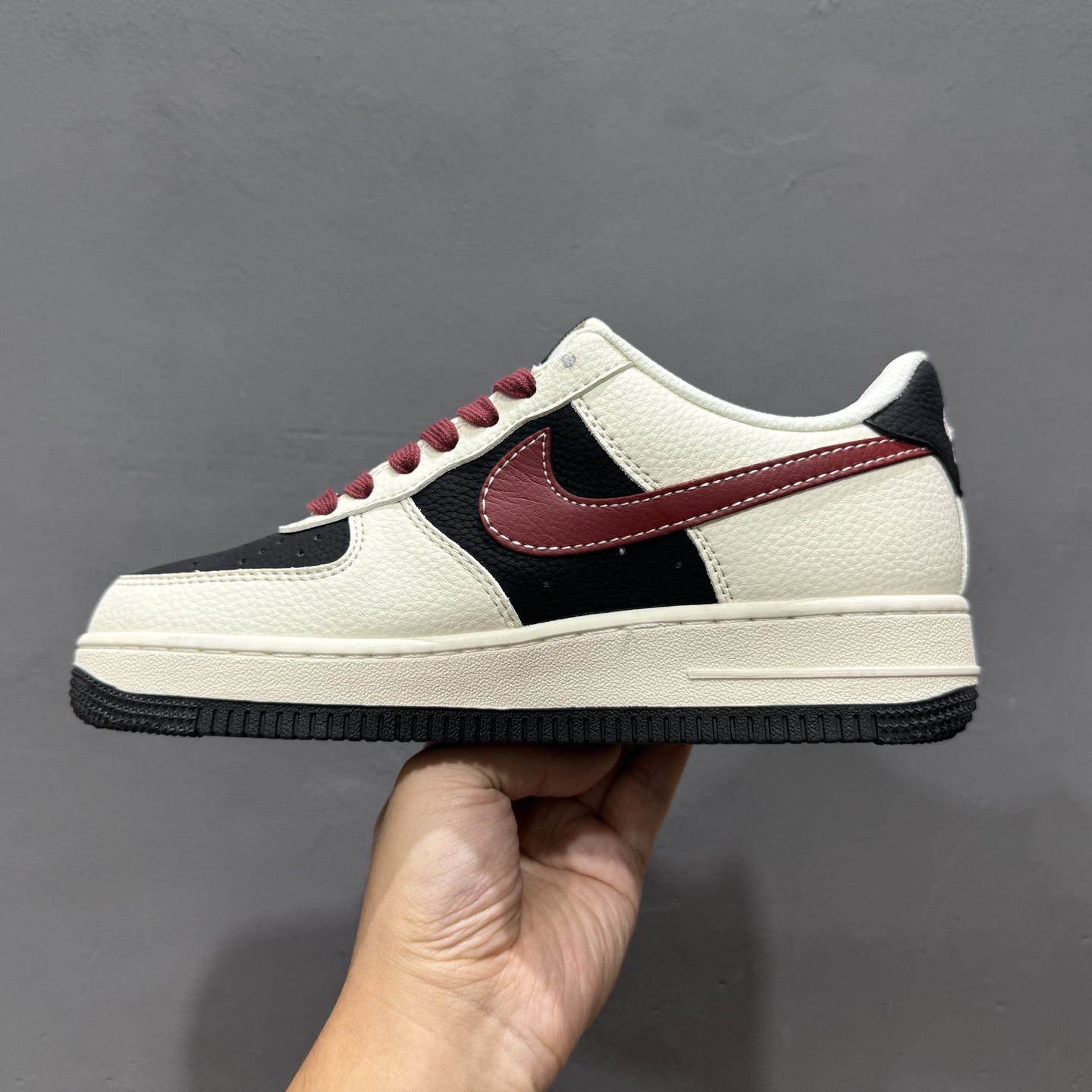 260 Bape x Nike Air Force 1 米黑拼接酒红 QW5836-007-Chinese UA Cheap High Quatity Brand Clothes Bags handbags Sneakers wholesale wholesaler seller from China Factory suppliers Fashion Clothing Shoes best Quality Beautiful Price 260 Bape x Nike Air Force 1 米黑拼接酒红 QW5836-007