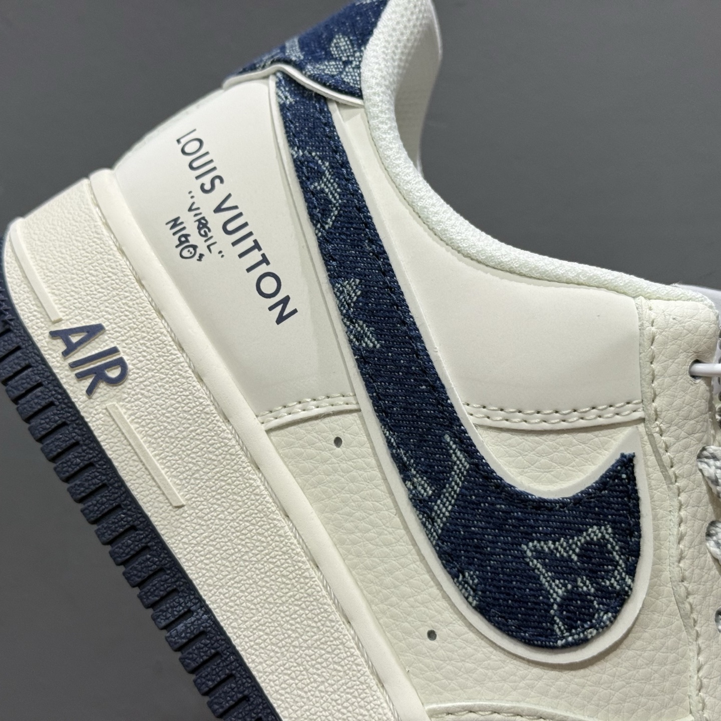 260 海外限量发售！ NIke Air Force 1 '07 Low “LV联名——米蓝牛仔勾”空军一号 低帮 运动鞋 SM6668-102