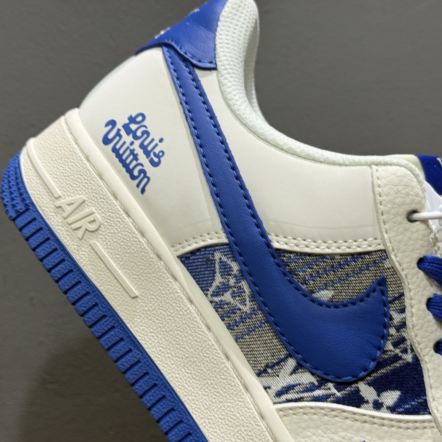 ￥260 Nike Air Force 1'07 Low LV联名 花布蓝勾 空军一号低帮休闲板鞋 XS1958-584