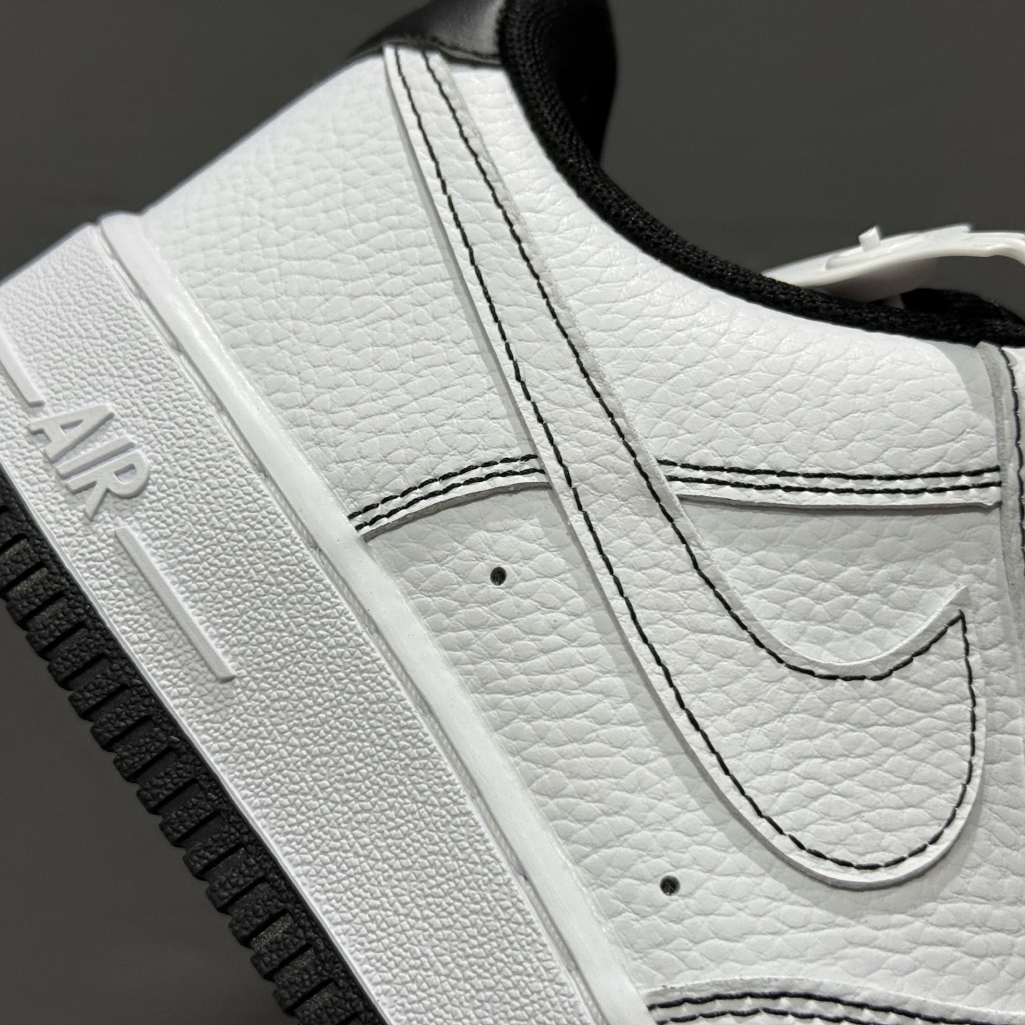 200 Nike Air Force 1 Low 07 白黑小勾 IB6543-101