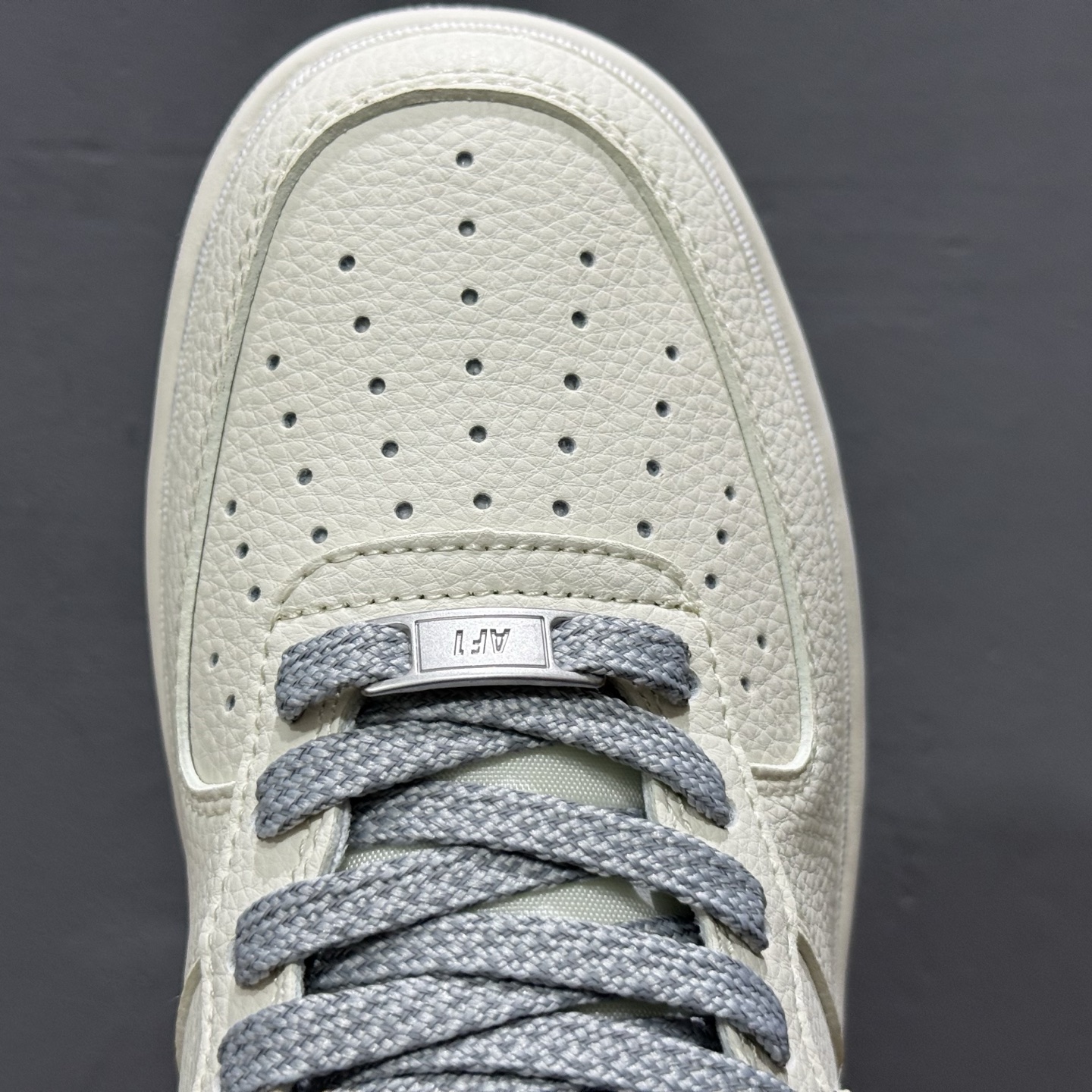 260 独家实拍Nike Air Force 1‘07 Low Supreme联名 米灰弹幕 空军一号低帮休闲板鞋 XX3168-205