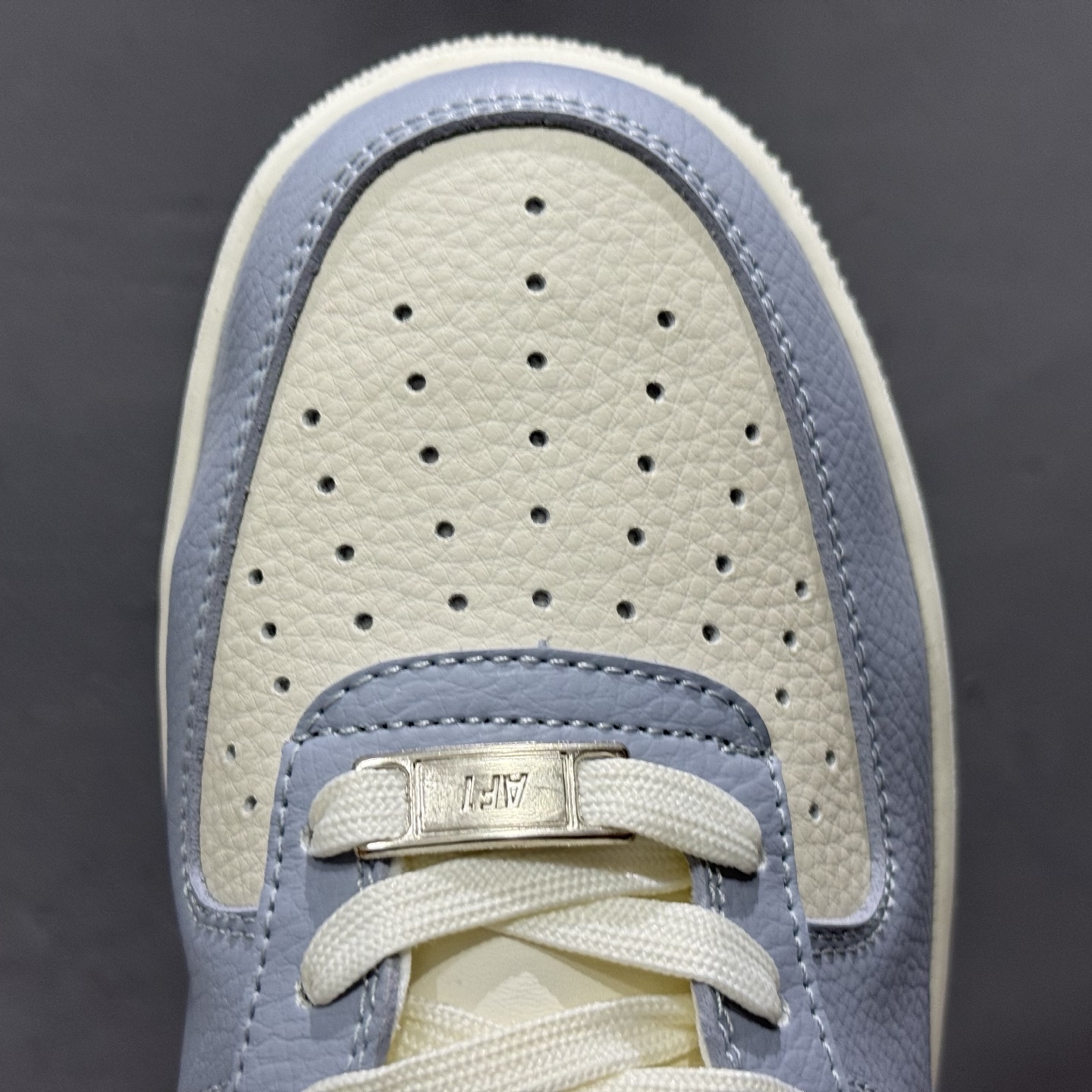 260 独家实拍Nike Air Force 1‘07 Low ”Just Do It“ 米黑双拼 空军一号低帮休闲板鞋 CS5288-023