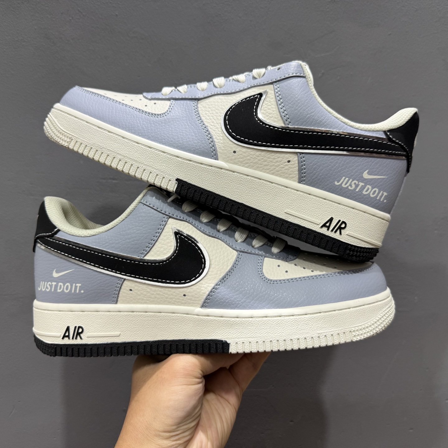 260 独家实拍Nike Air Force 1‘07 Low ”Just Do It“ 米黑双拼 空军一号低帮休闲板鞋 CS5288-023