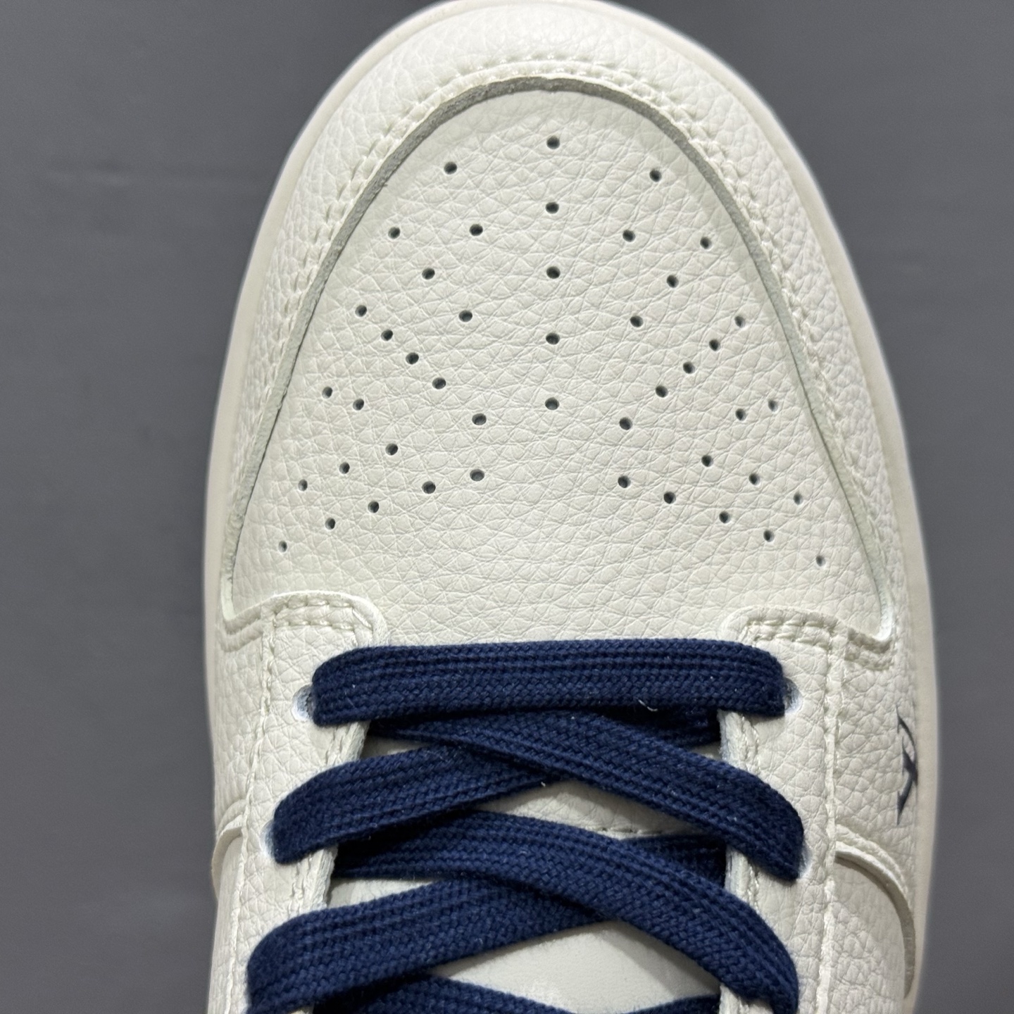 280 Nike Air Dunk LOW 1“LV联名——牛仔蓝红 ”经典牛仔蓝红搭配 满天星鞋带 JP1628-037-Chinese UA Cheap High Quatity Brand Clothes Bags handbags Sneakers wholesale wholesaler seller from China Factory suppliers Fashion Clothing Shoes best Quality Beautiful Price 280 Nike Air Dunk LOW 1“LV联名——牛仔蓝红 ”经典牛仔蓝红搭配 满天星鞋带 JP1628-037