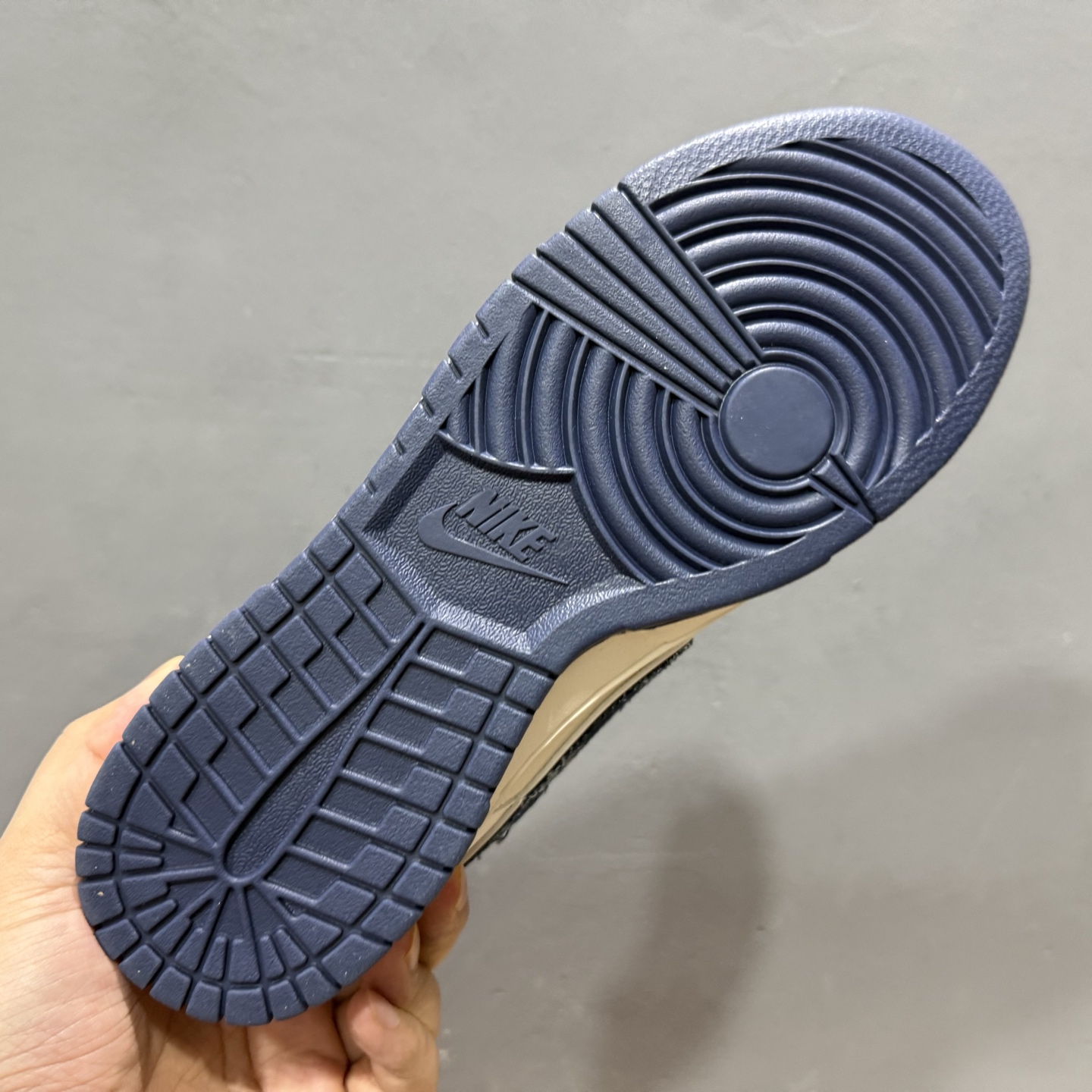 280 Nike Air Dunk LOW 1“LV联名——牛仔蓝红 ”经典牛仔蓝红搭配 满天星鞋带 JP1628-037-Chinese UA Cheap High Quatity Brand Clothes Bags handbags Sneakers wholesale wholesaler seller from China Factory suppliers Fashion Clothing Shoes best Quality Beautiful Price 280 Nike Air Dunk LOW 1“LV联名——牛仔蓝红 ”经典牛仔蓝红搭配 满天星鞋带 JP1628-037