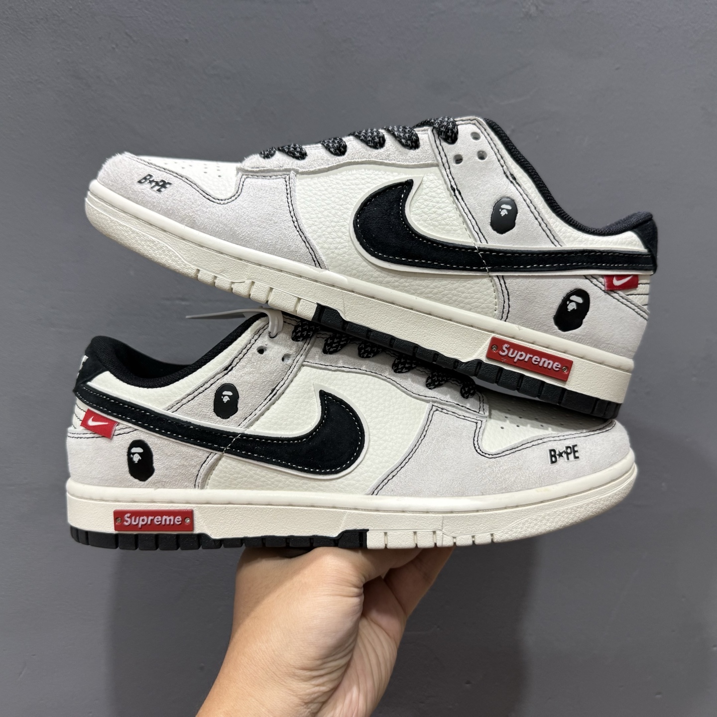 220 Nike SB Dunk Low x Stussy 米黑小钩橙布标 MM1089-017