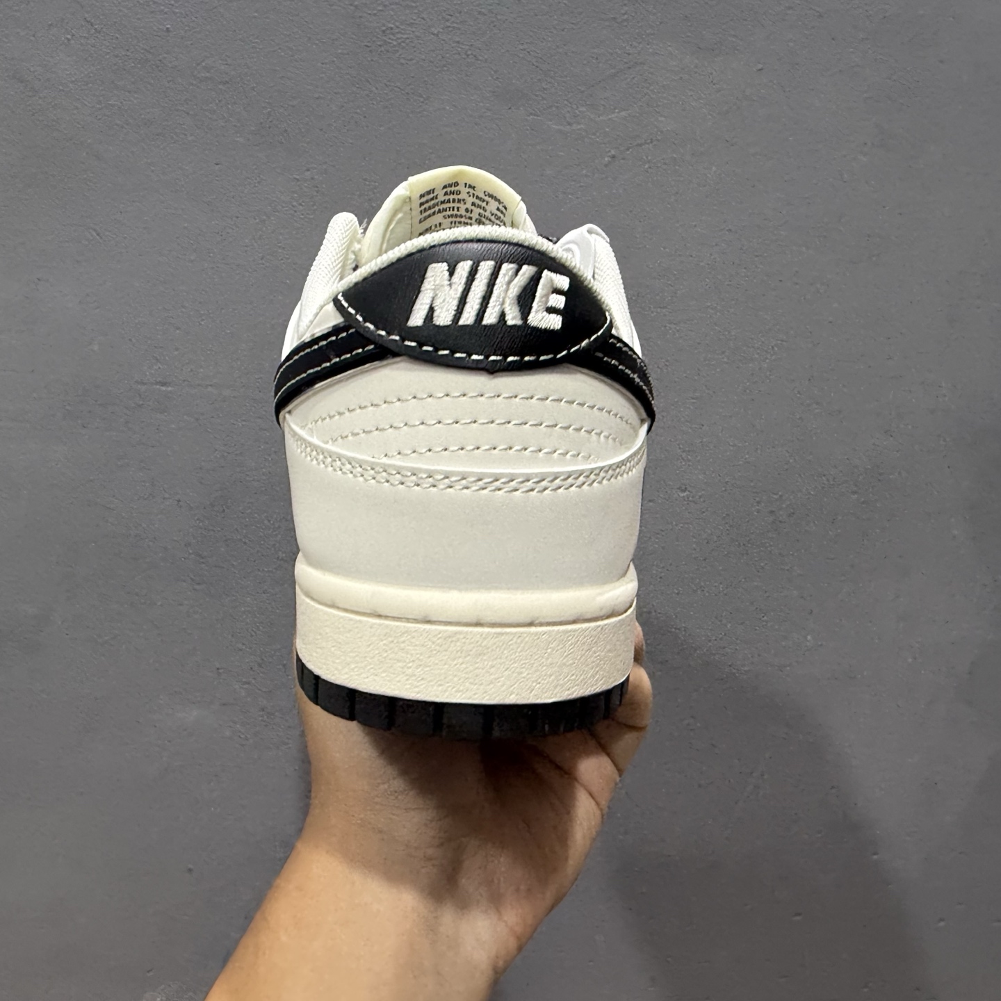 220 Nike SB Dunk Low x Stussy 米黑小钩橙布标 MM1089-002