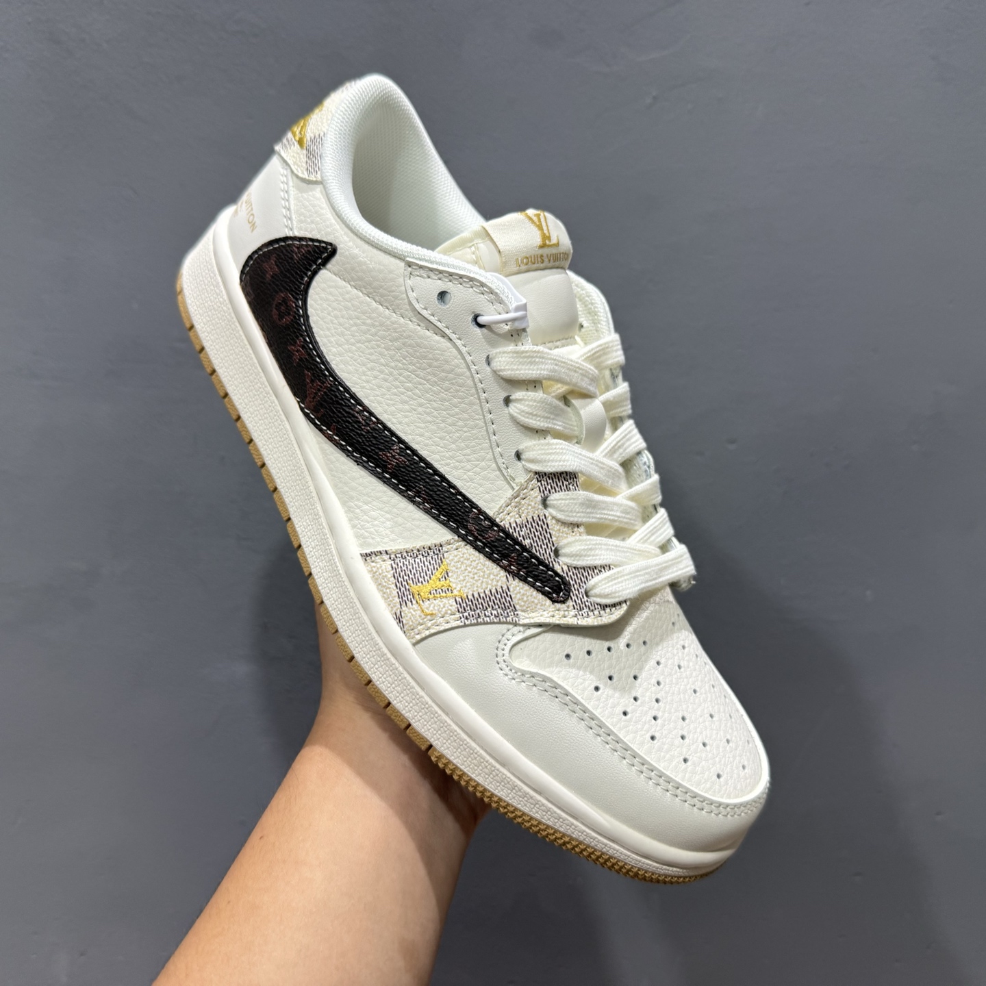 280 独家实拍Travis Scott x Fragment Design x Air Jordan 1 Low OG SP AJ1 乔1 LV联名 米棕方格 低帮文化休闲板鞋 XS7089-617