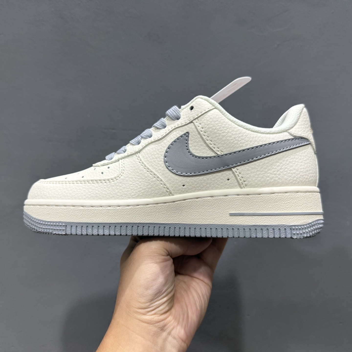 ￥260 Nike Air Force 1'07 Low 小米联名 YU7蓝 空军一号低帮休闲板鞋 XX3168-150