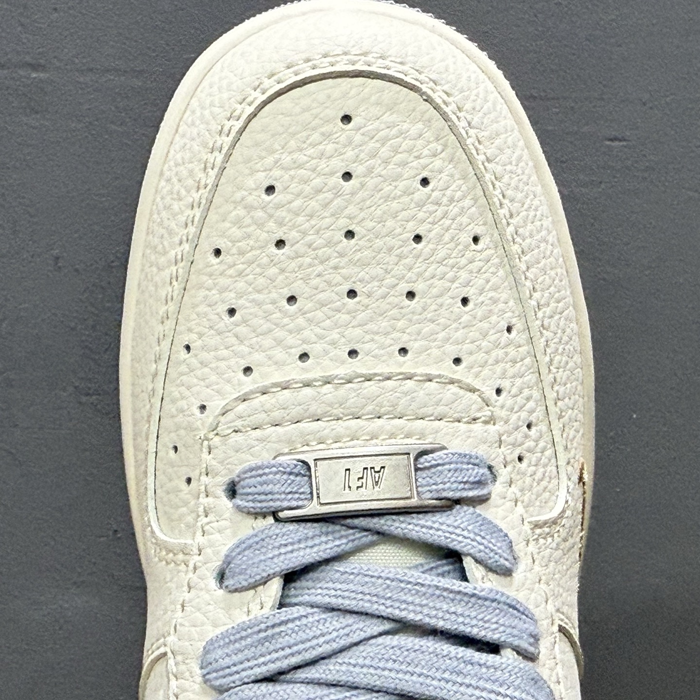 ￥260 Nike Air Force 1'07 Low 小米联名 YU7蓝 空军一号低帮休闲板鞋 XX3168-150