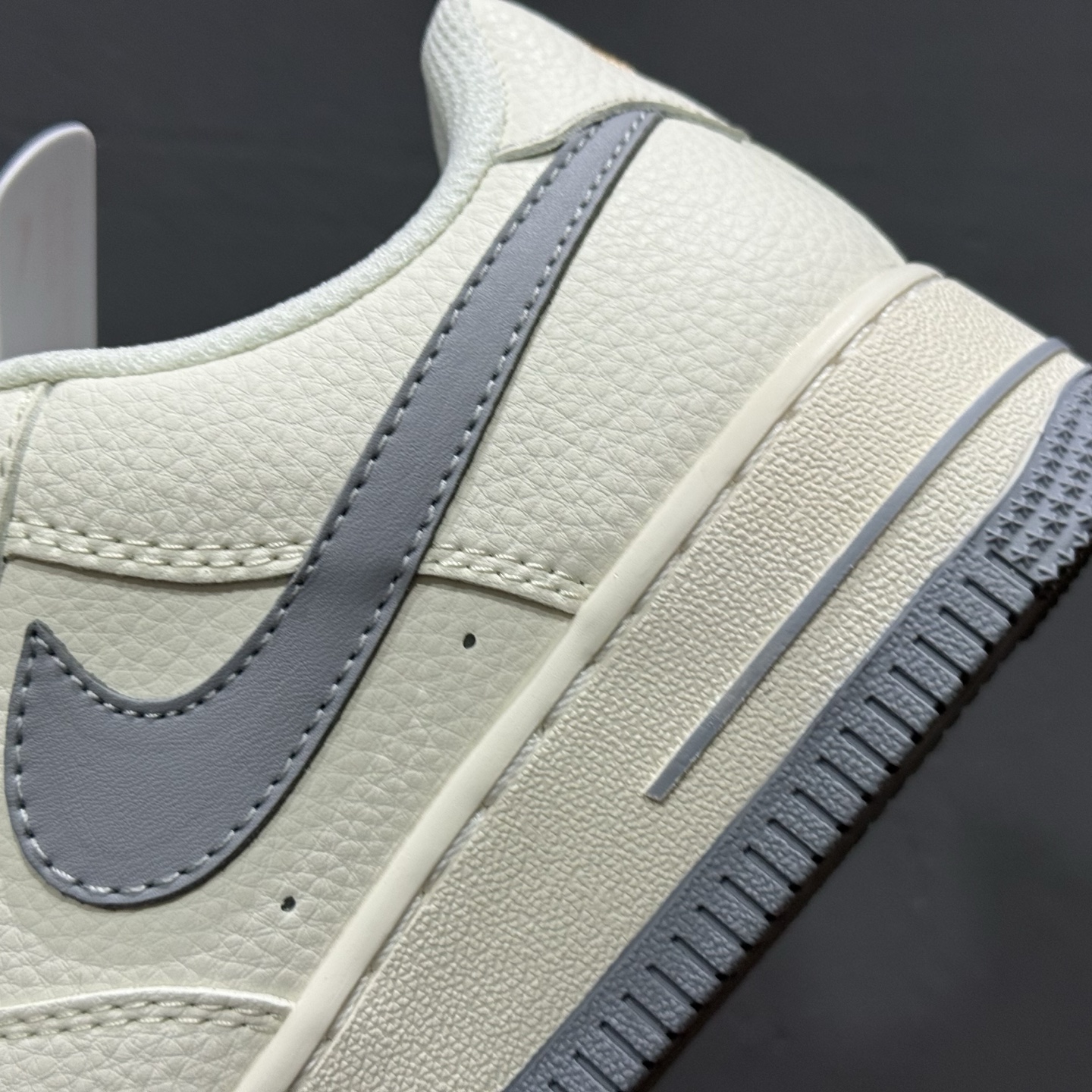 ￥260 Nike Air Force 1'07 Low 小米联名 YU7蓝 空军一号低帮休闲板鞋 XX3168-150