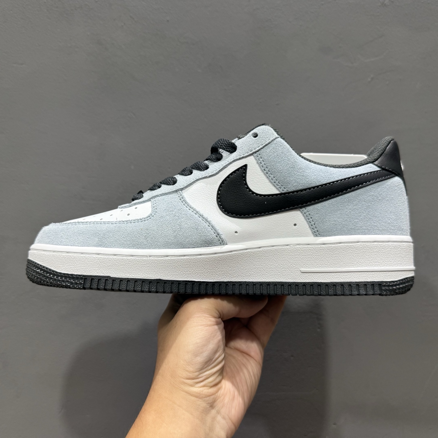 200 Nike Air Force 1'07 Low 空军一号低帮休闲板鞋 IF6205-400-Chinese UA Cheap High Quatity Brand Clothes Bags handbags Sneakers wholesale wholesaler seller from China Factory suppliers Fashion Clothing Shoes best Quality Beautiful Price 200 Nike Air Force 1'07 Low 空军一号低帮休闲板鞋 IF6205-400