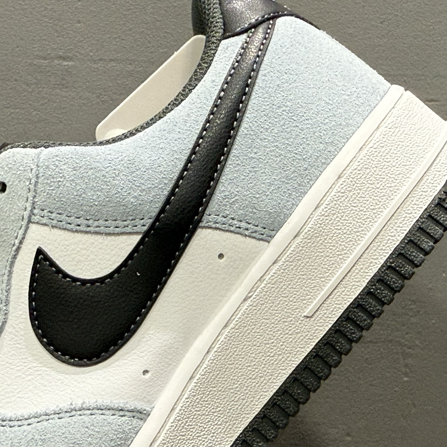 200 Nike Air Force 1'07 Low 空军一号低帮休闲板鞋 IF6205-400-Chinese UA Cheap High Quatity Brand Clothes Bags handbags Sneakers wholesale wholesaler seller from China Factory suppliers Fashion Clothing Shoes best Quality Beautiful Price 200 Nike Air Force 1'07 Low 空军一号低帮休闲板鞋 IF6205-400
