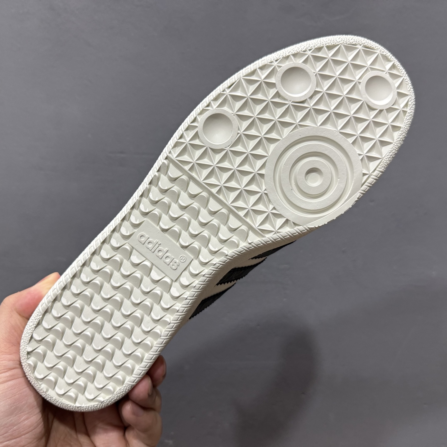 220 Adidas Originals Samba OG ‘DIY’桑巴舞系列-SUP联名 夏季时尚百搭低帮休闲运动板鞋 黑白 GJ75807