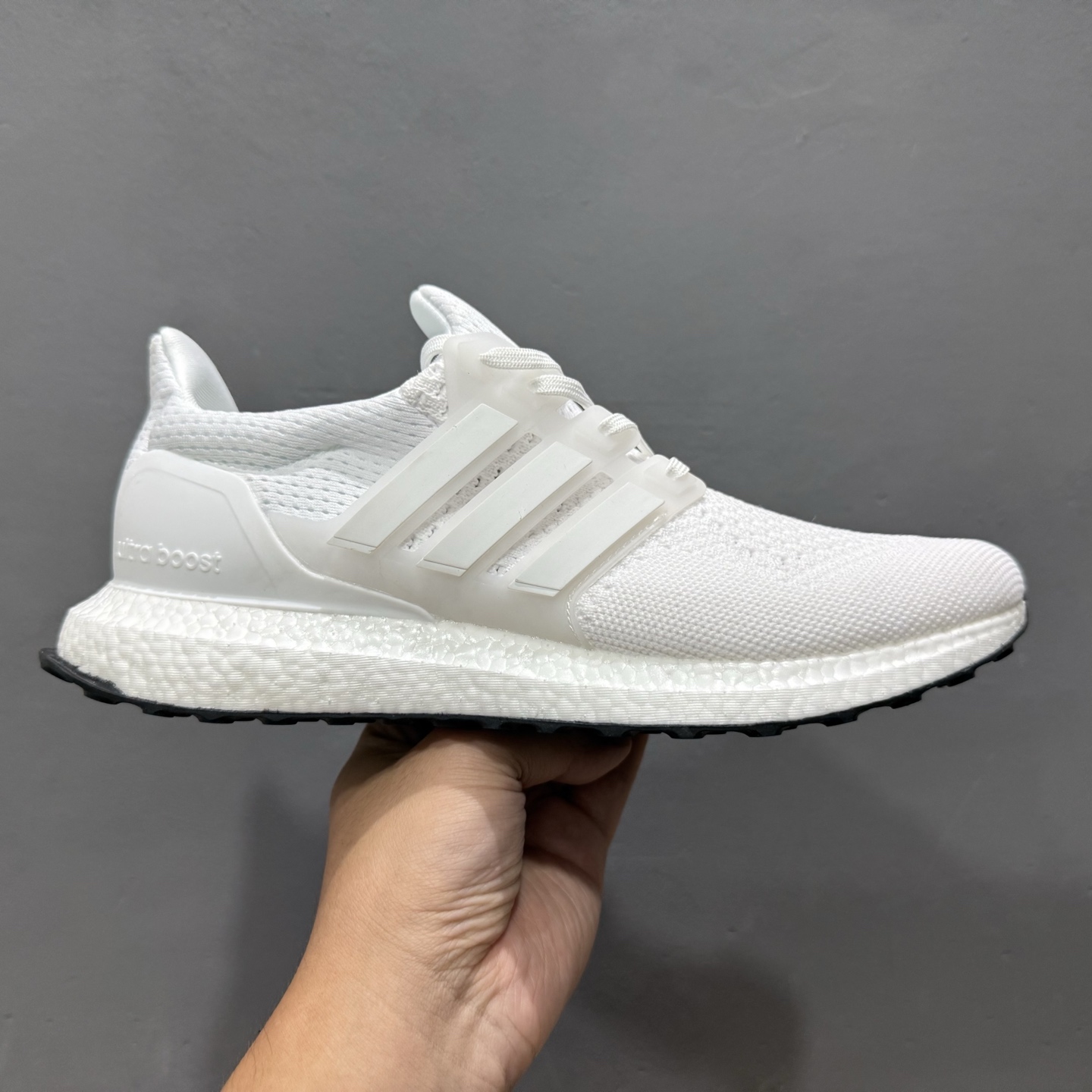 180 adidas Ultraboost 1.0 黑色 HQ4199