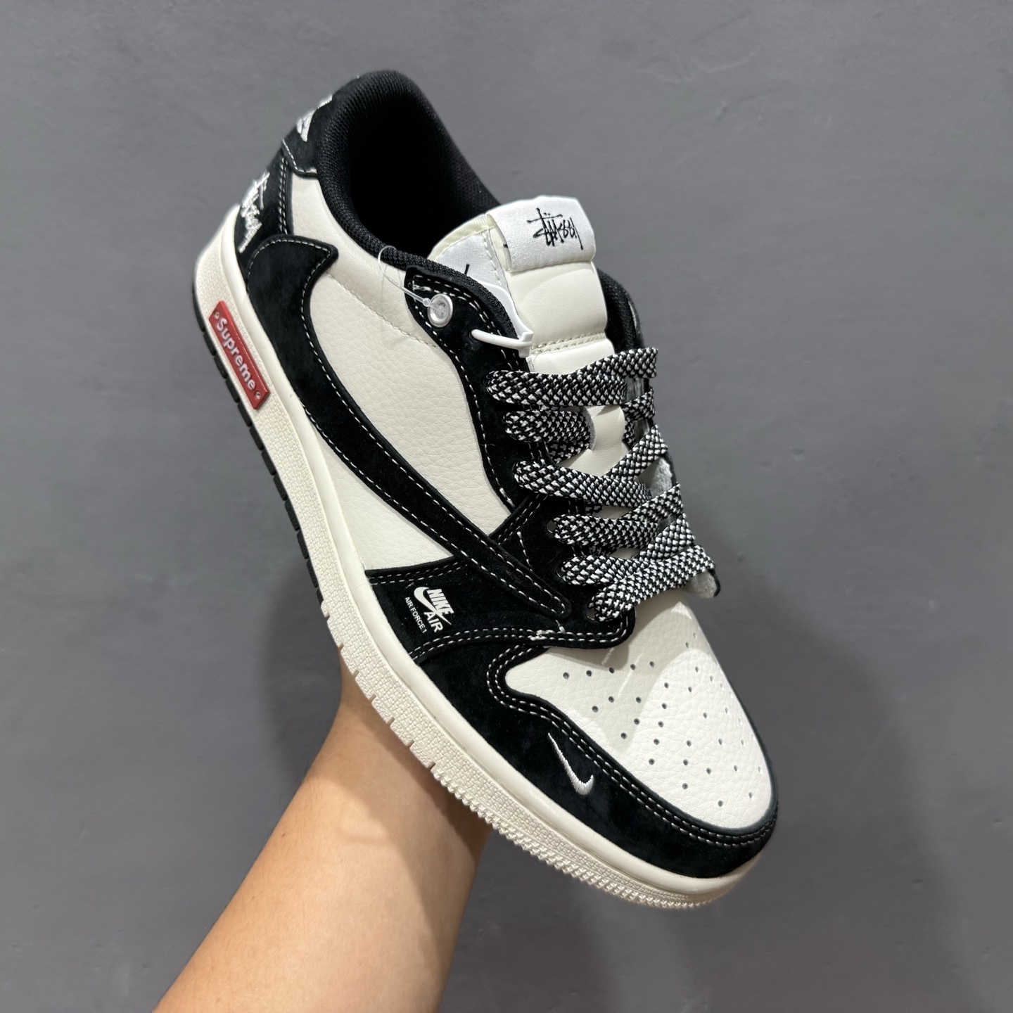 220 Air Jordan AJ1 Low 倒钩低帮联名定制配色 SJ2068-124-Chinese UA Cheap High Quatity Brand Clothes Bags handbags Sneakers wholesale wholesaler seller from China Factory suppliers Fashion Clothing Shoes best Quality Beautiful Price 220 Air Jordan AJ1 Low 倒钩低帮联名定制配色 SJ2068-124