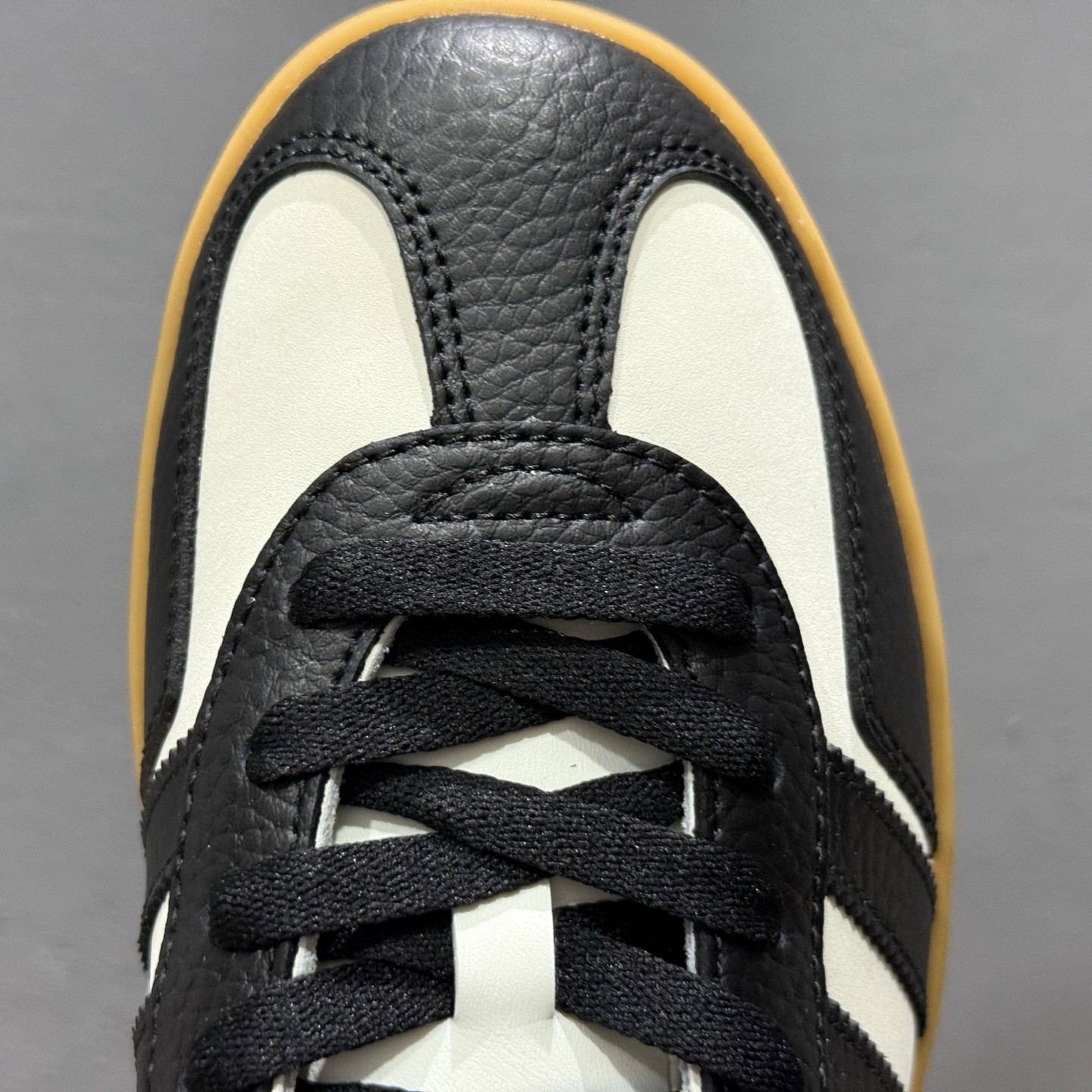 220 adidas 德训鞋 “闪电联名”高 舒适百搭 低帮休闲板鞋 SC9207-722