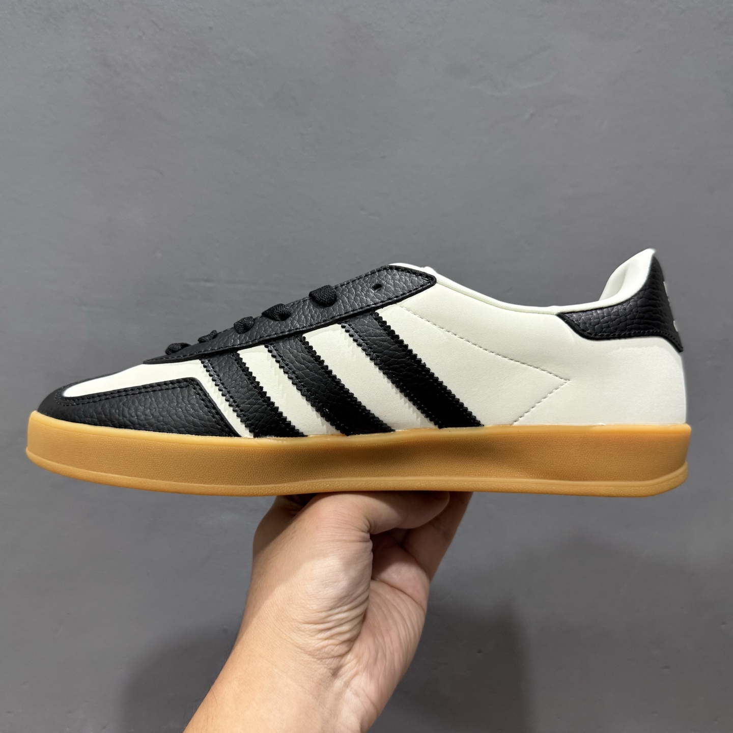 220 adidas 德训鞋 “闪电联名”高 舒适百搭 低帮休闲板鞋 SC9207-722