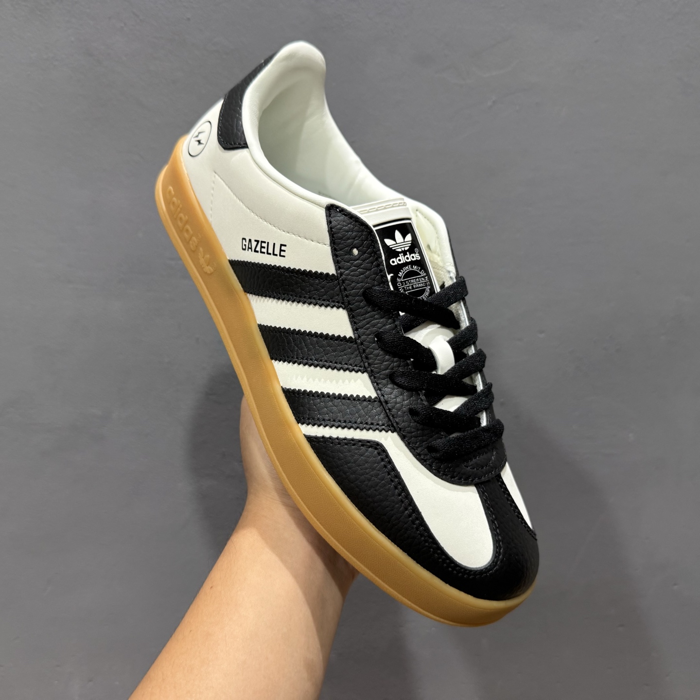 220 adidas 德训鞋 “闪电联名”高 舒适百搭 低帮休闲板鞋 SC9207-722