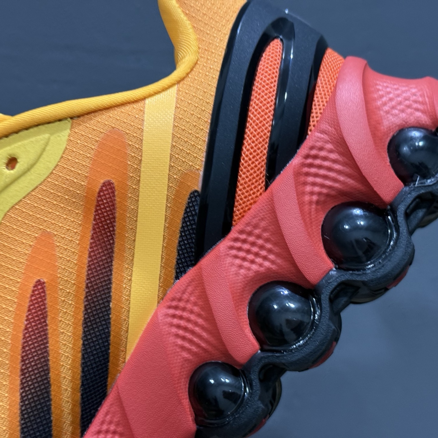 180 原装级别 Nk Air Max Dn8 耐克运动舒适减震气垫跑步鞋 HF5509-002