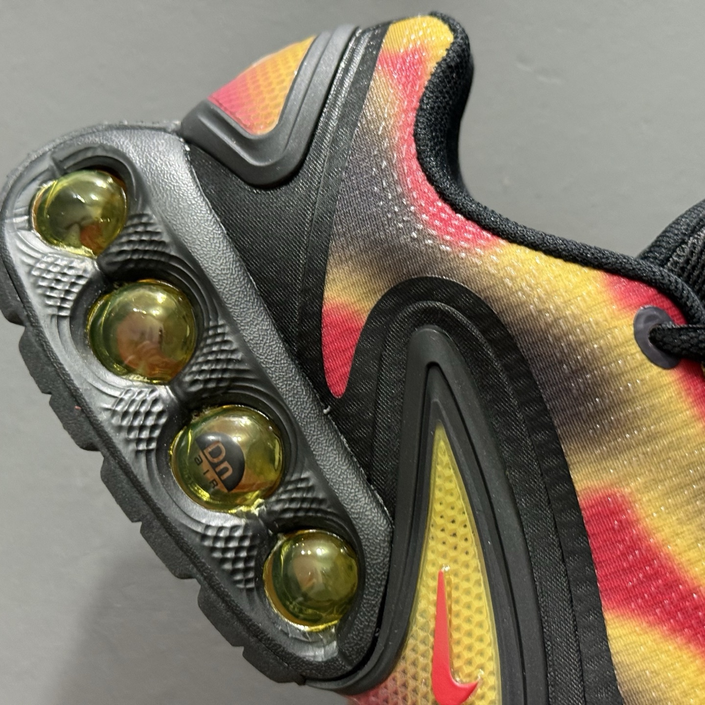 180 独家实拍NK Air Max Dn 气垫跑鞋 IB7025-001