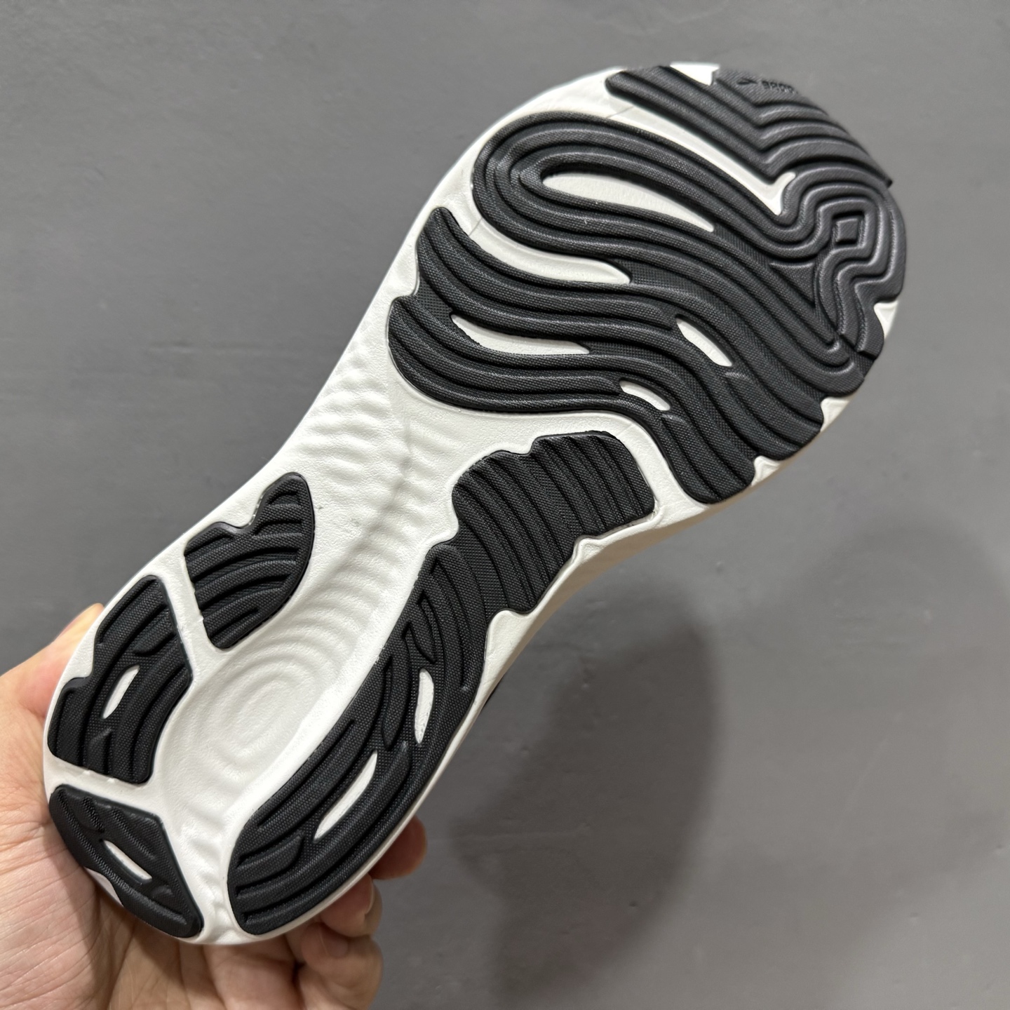 200 Brooks 布鲁克斯 Glycerin 22 超弹轻盈跑步鞋 低帮透气缓震支撑休闲运动慢跑鞋 110445
