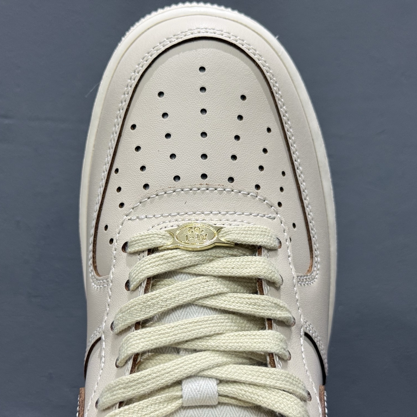 200 Nike Air Force 1'07 Low 空军一号低帮休闲板鞋 IB8865-221