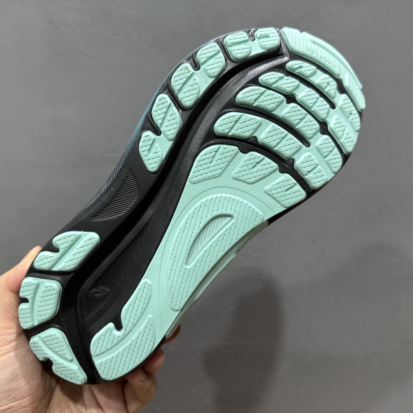 180 Asics Gel-Kayano 31 黑蓝银 亚瑟士系列复古舒适织物休闲跑步鞋 1011C100-001