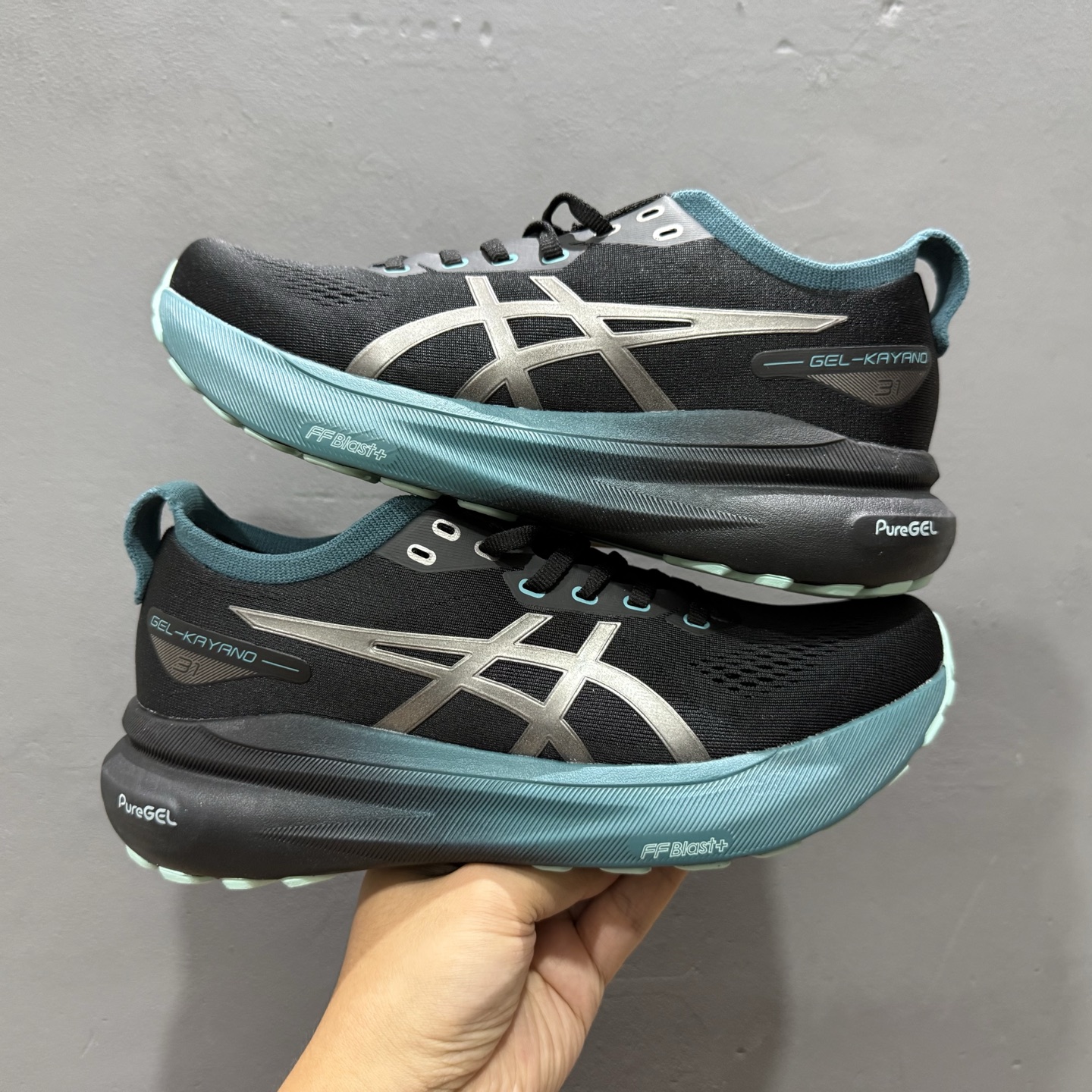 180 Asics Gel-Kayano 31 黑蓝银 亚瑟士系列复古舒适织物休闲跑步鞋 1011C100-001