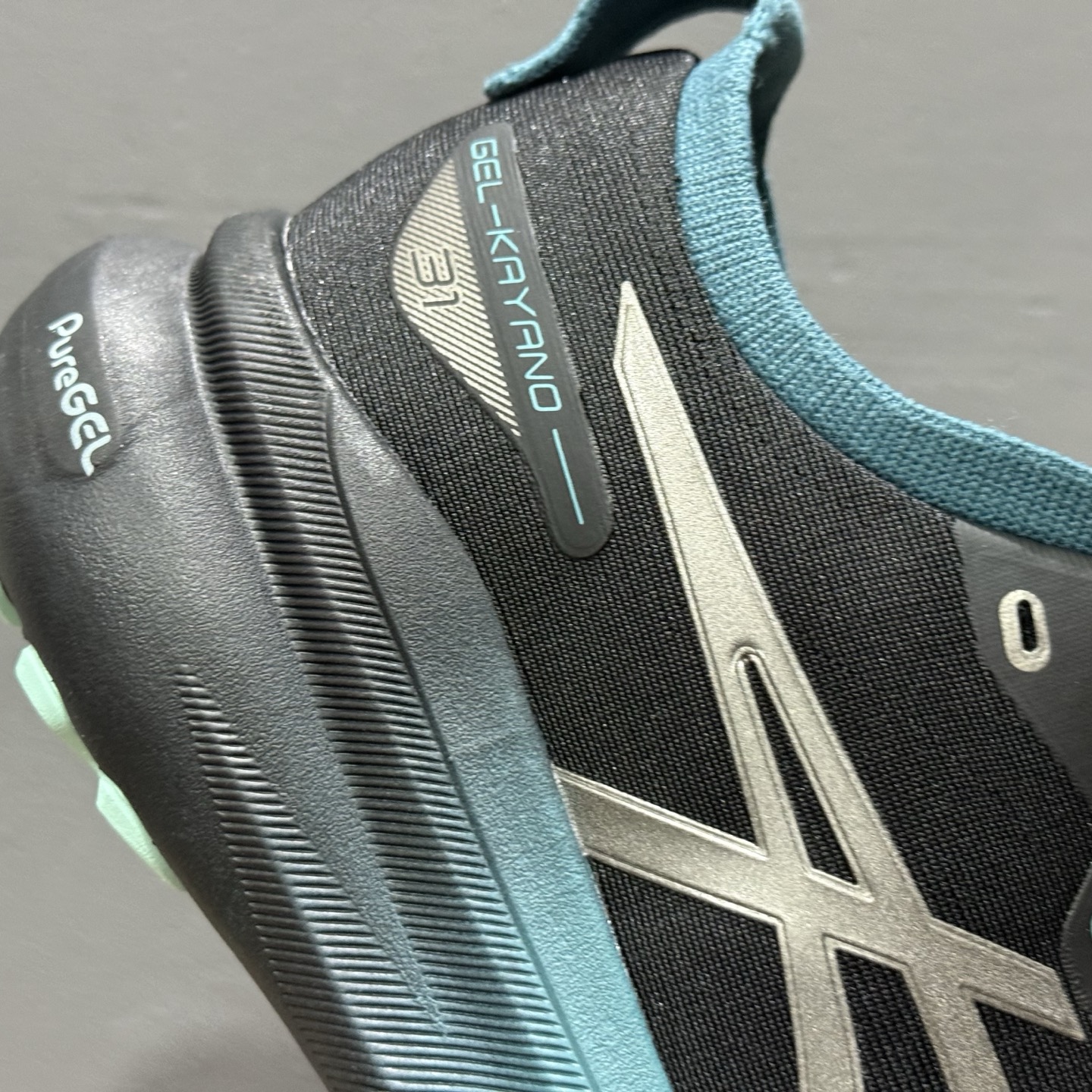 180 Asics Gel-Kayano 31 黑蓝银 亚瑟士系列复古舒适织物休闲跑步鞋 1011C100-001