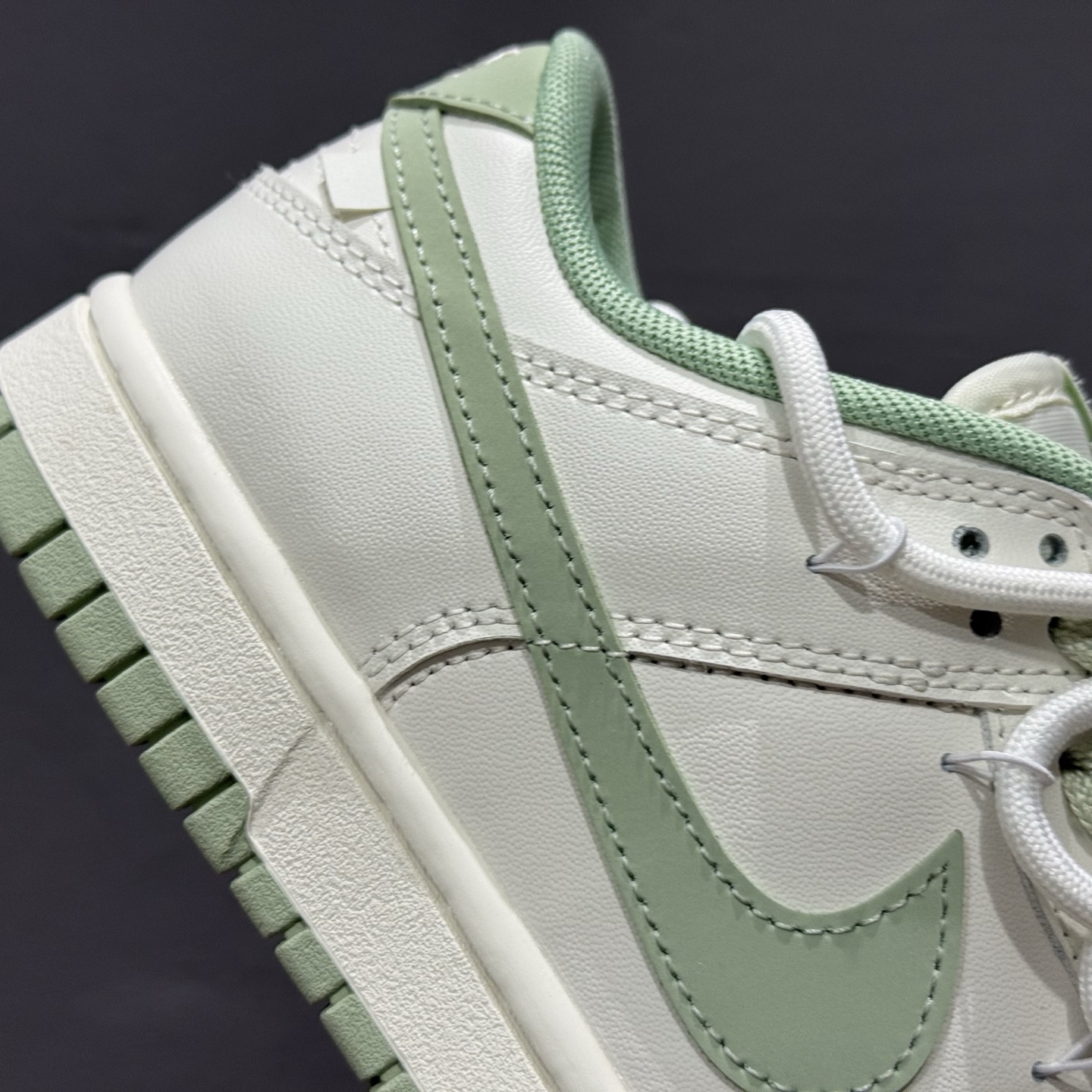 ￥280 Nike SB Dunk Low ”Just Do It” 绑带 周年高端定制 低帮休闲板鞋 WG0508-048