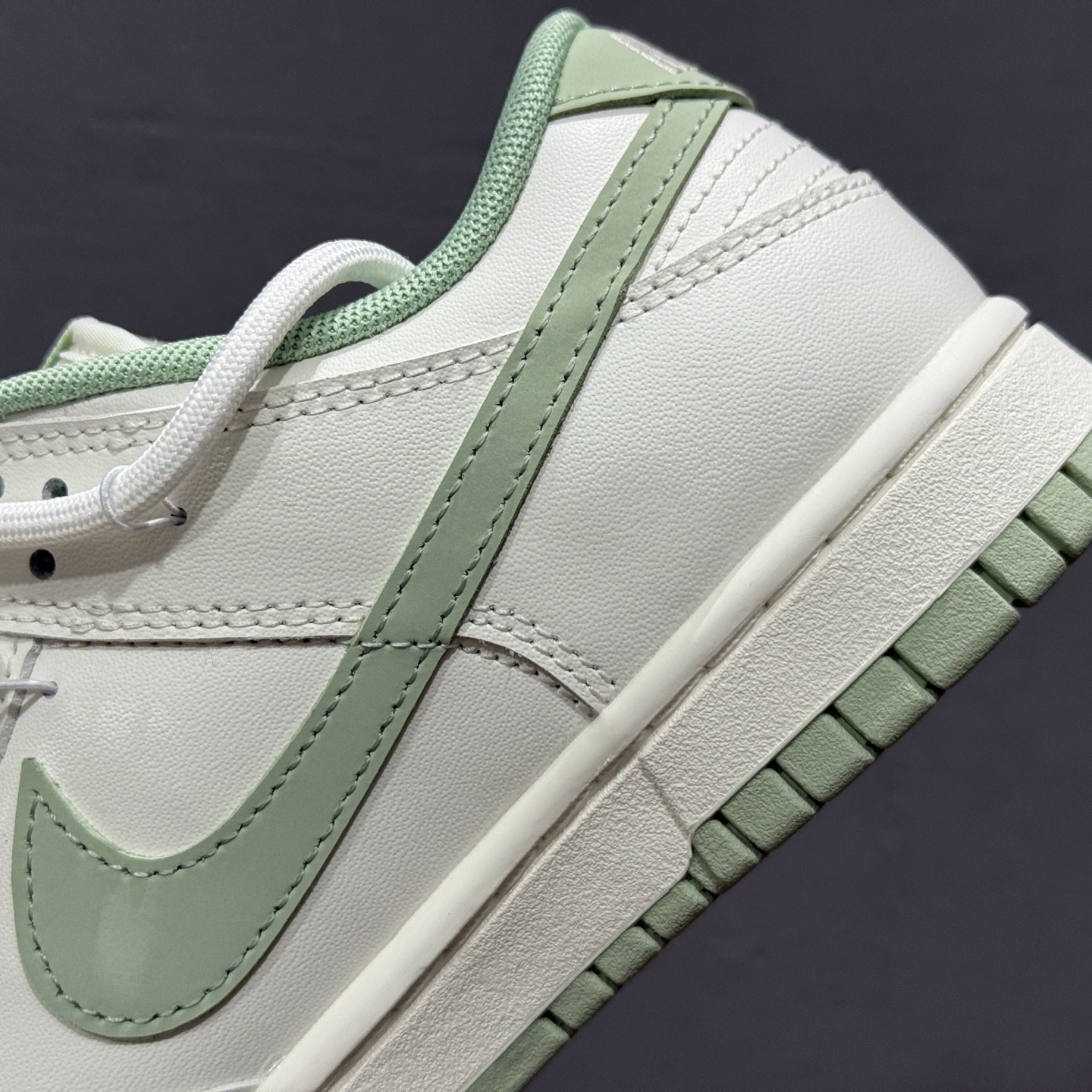 ￥280 Nike SB Dunk Low ”Just Do It” 绑带 周年高端定制 低帮休闲板鞋 WG0508-048