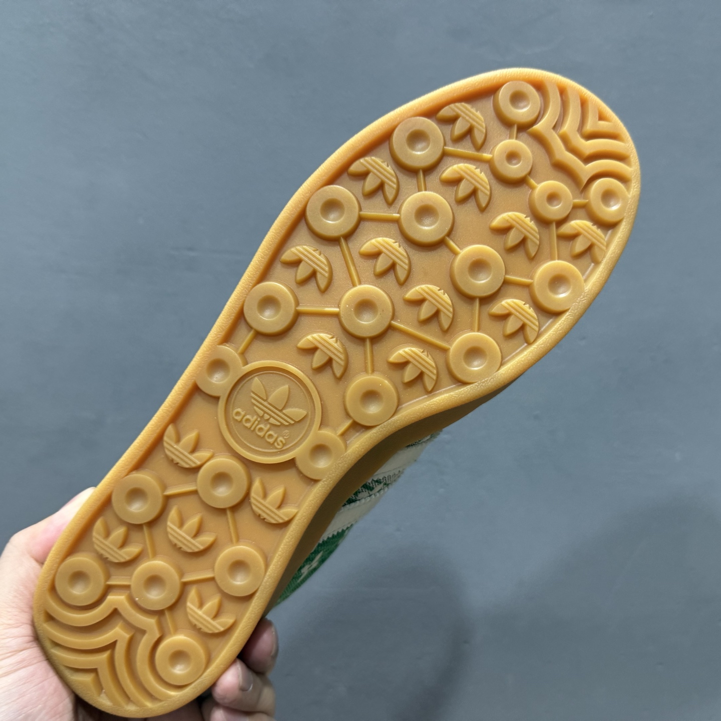 220 adidas 德训鞋 “闪电联名”高端定制 SC9207-733